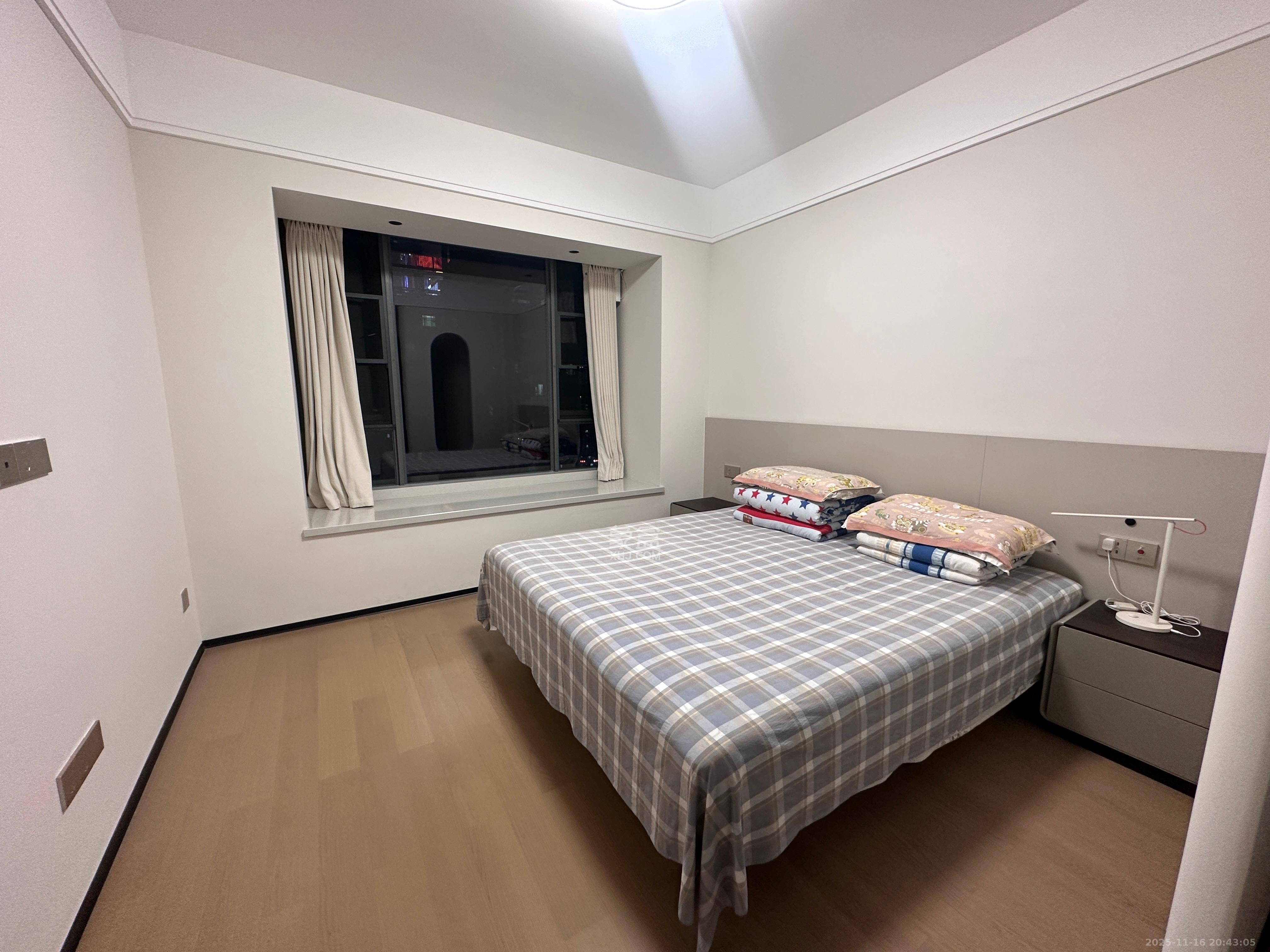 复地滨江金融中心  4室2厅2卫    6000.0元/月室内图