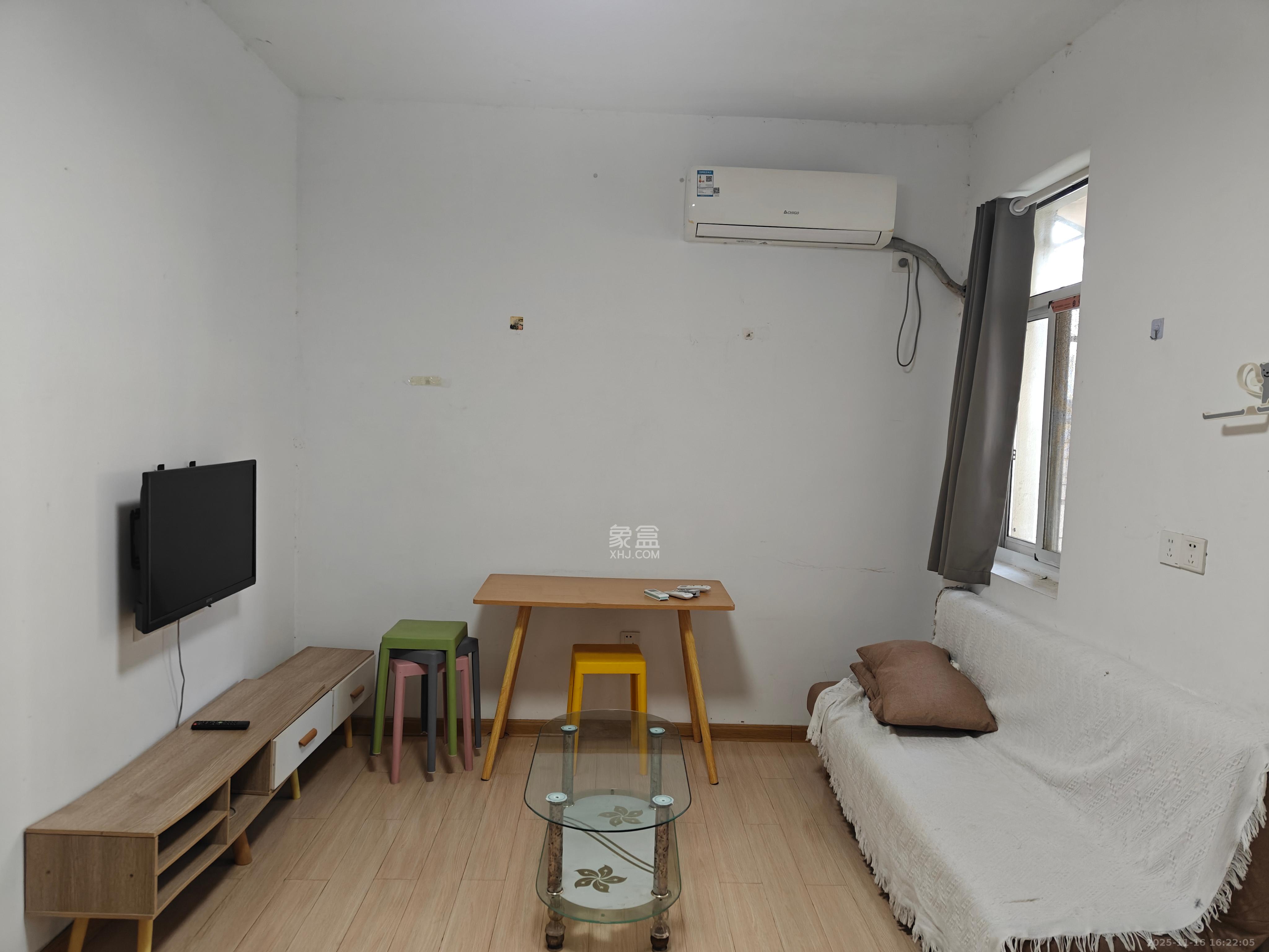 人造板厂宿舍（新河北堤1号）  1室1厅1卫    1700.0元/月室内图