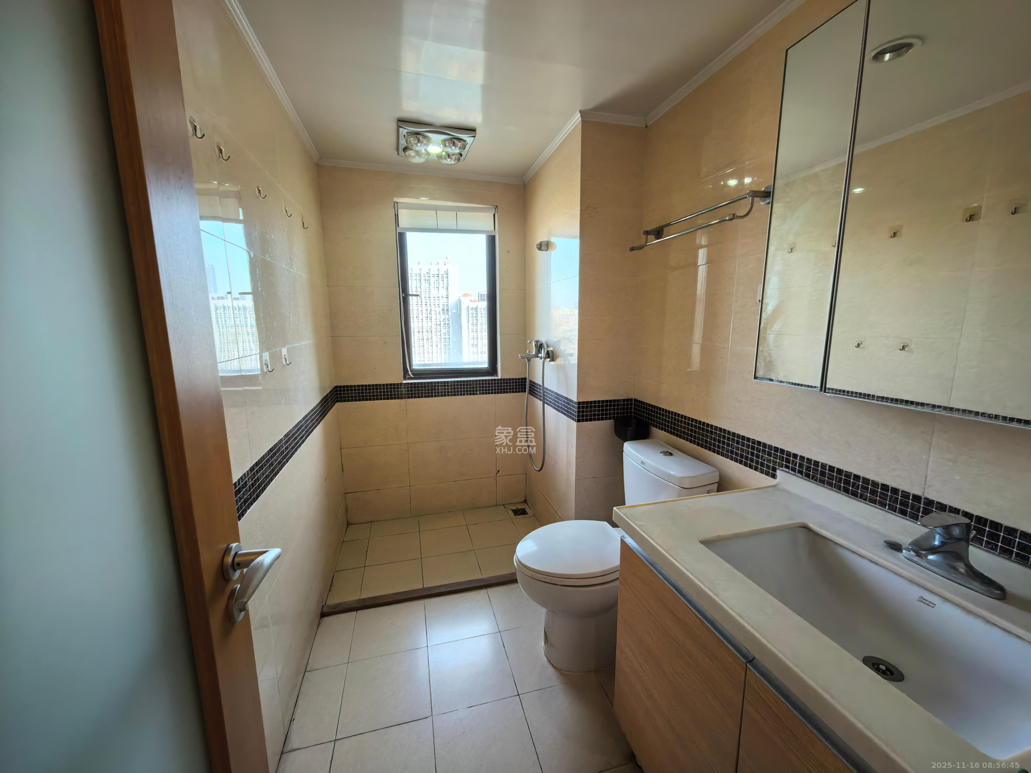 旭辉国际广场（永升商业广场）  4室2厅2卫    3500.0元/月室内图