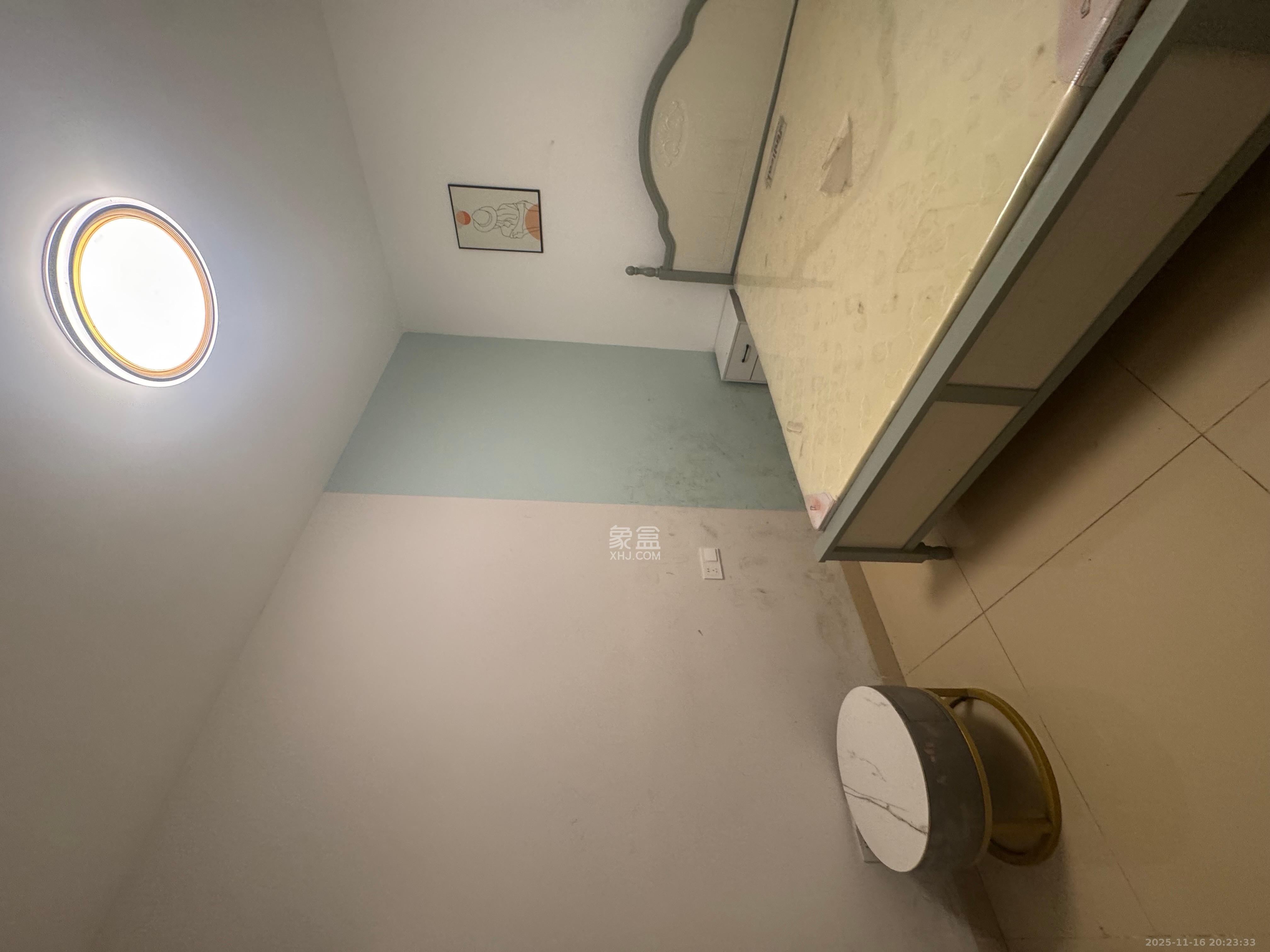 城市花园  3室1厅1卫    3200.0元/月室内图