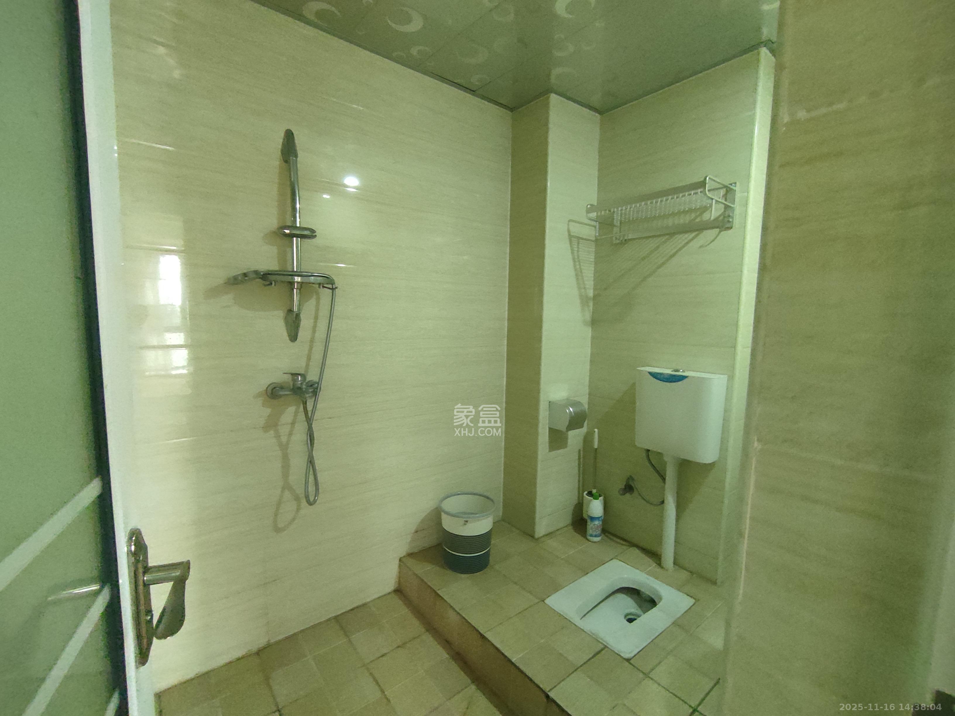 博林云栖  1室1厅1卫    1700.0元/月室内图