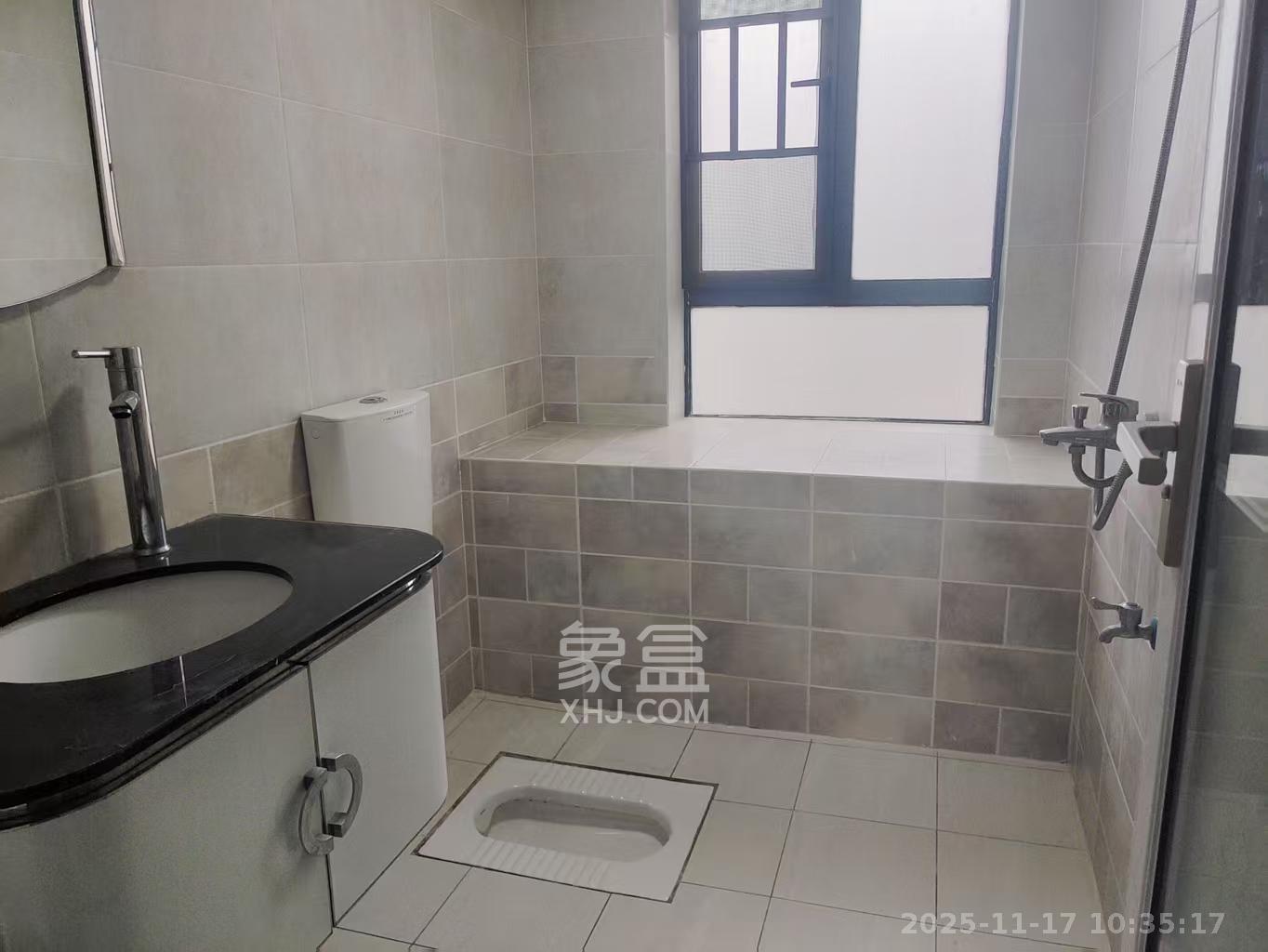 金水湾 4室2厅2卫 60.0万 金水湾 4室2厅2卫 60.0万室内图