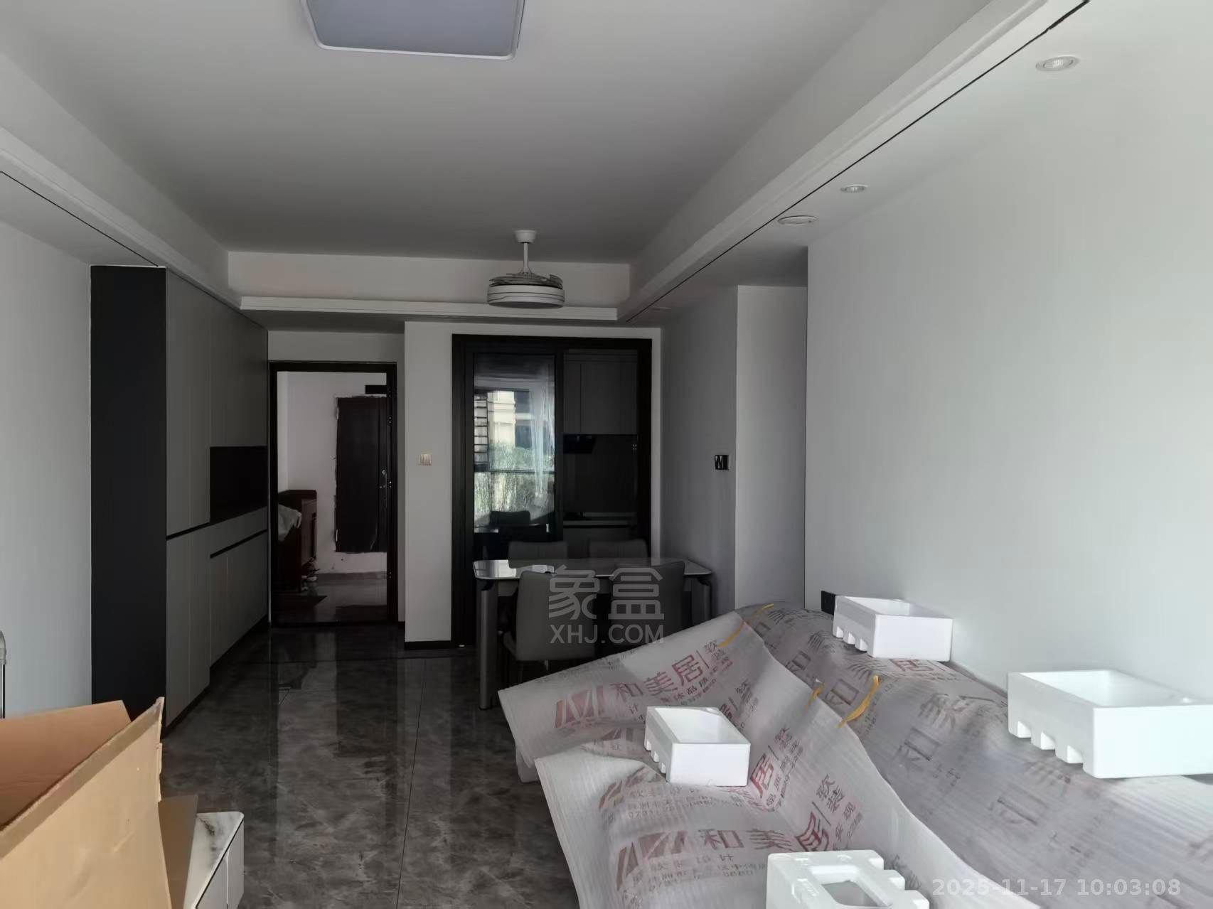 城际空间站 1室0厅0卫 2000.0元/月 城际空间站 1室0厅0卫 2000.0元/月室内图