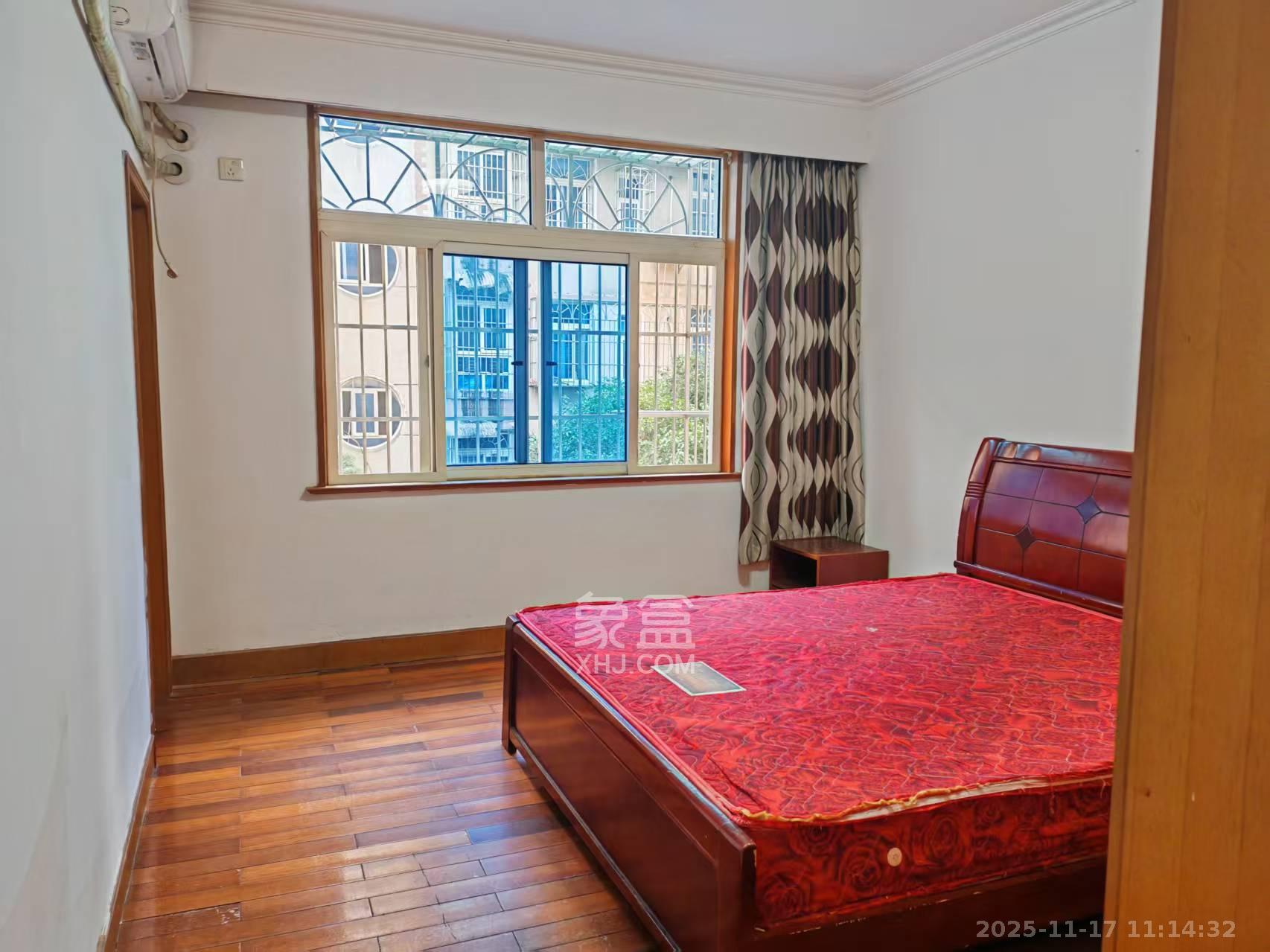 平和堂生活小区 3室2厅2卫 2300.0元/月 平和堂生活小区 3室2厅2卫 2300.0元/月室内图