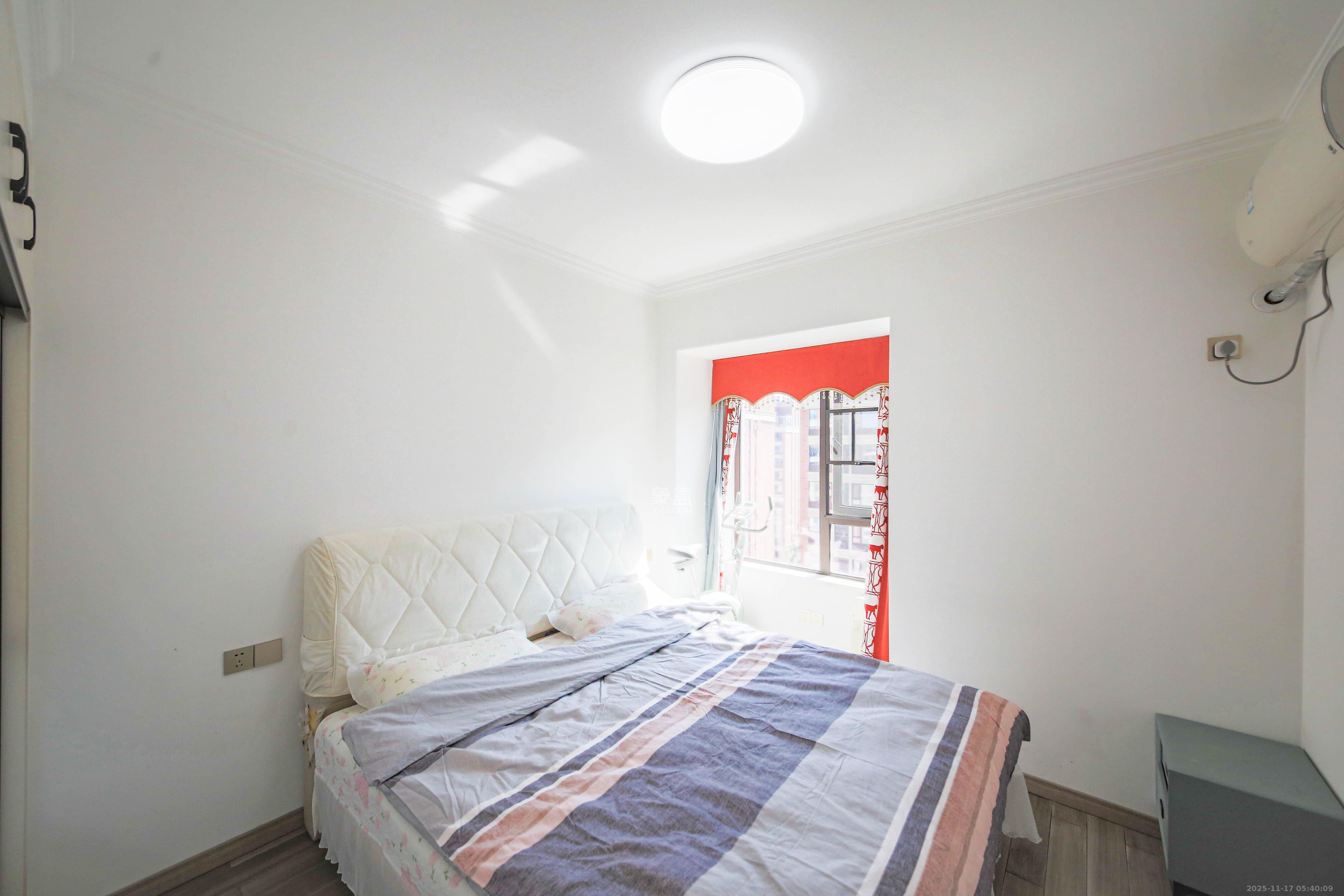 鑫远翡丽郡(鑫远翡丽雅苑) 3室2厅1卫 115.0万 鑫远翡丽郡(鑫远翡丽雅苑) 3室2厅1卫 115.0万卧室