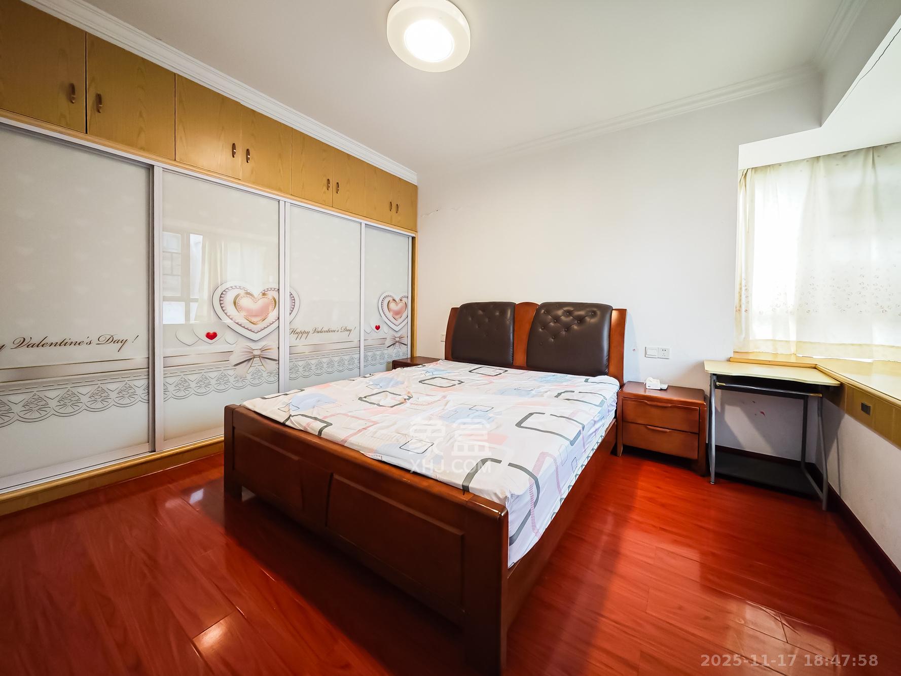 山语城二期  3室2厅1卫    62.8万卧室