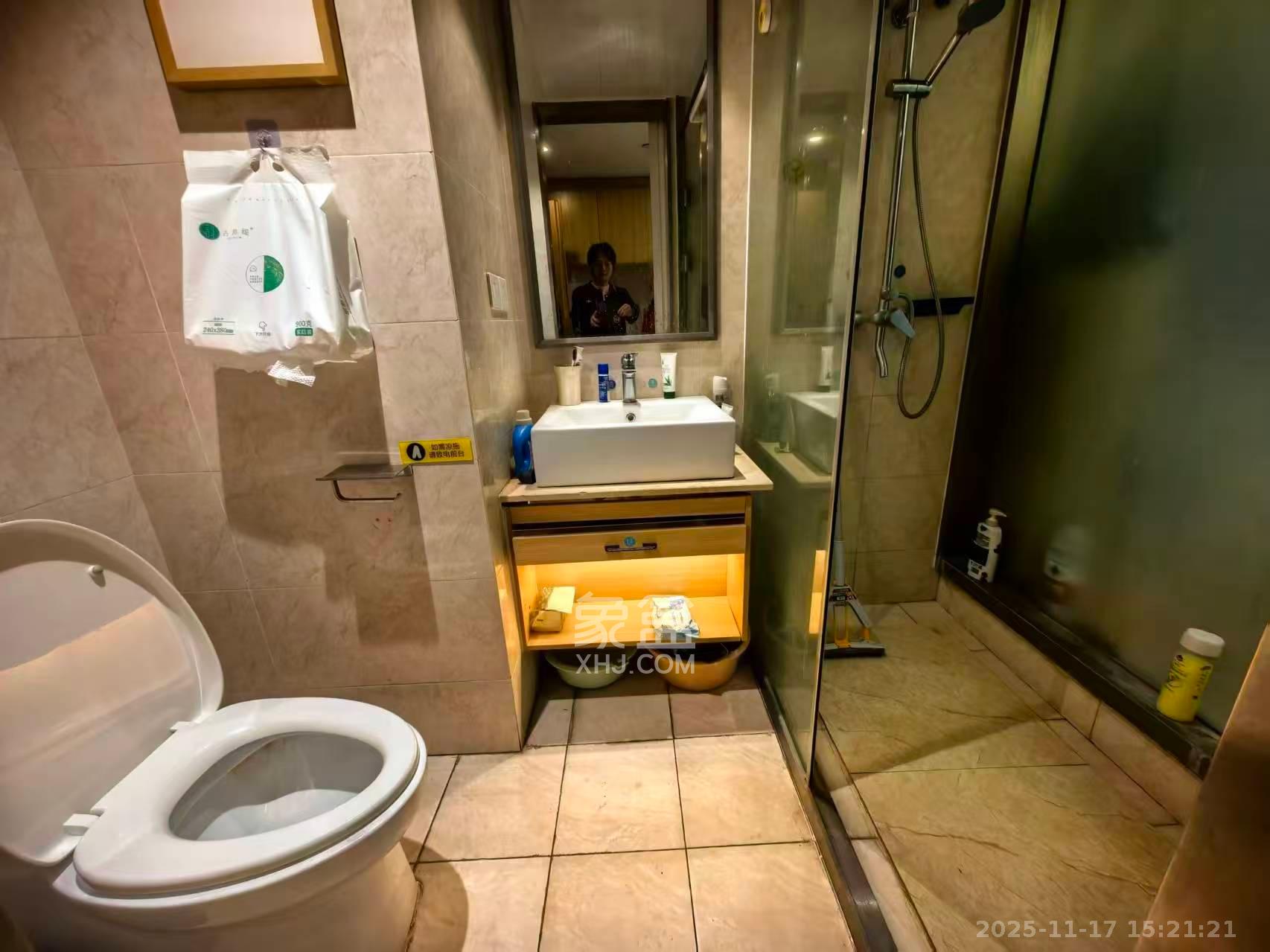 协信星澜汇  1室0厅1卫    1300.0元/月室内图