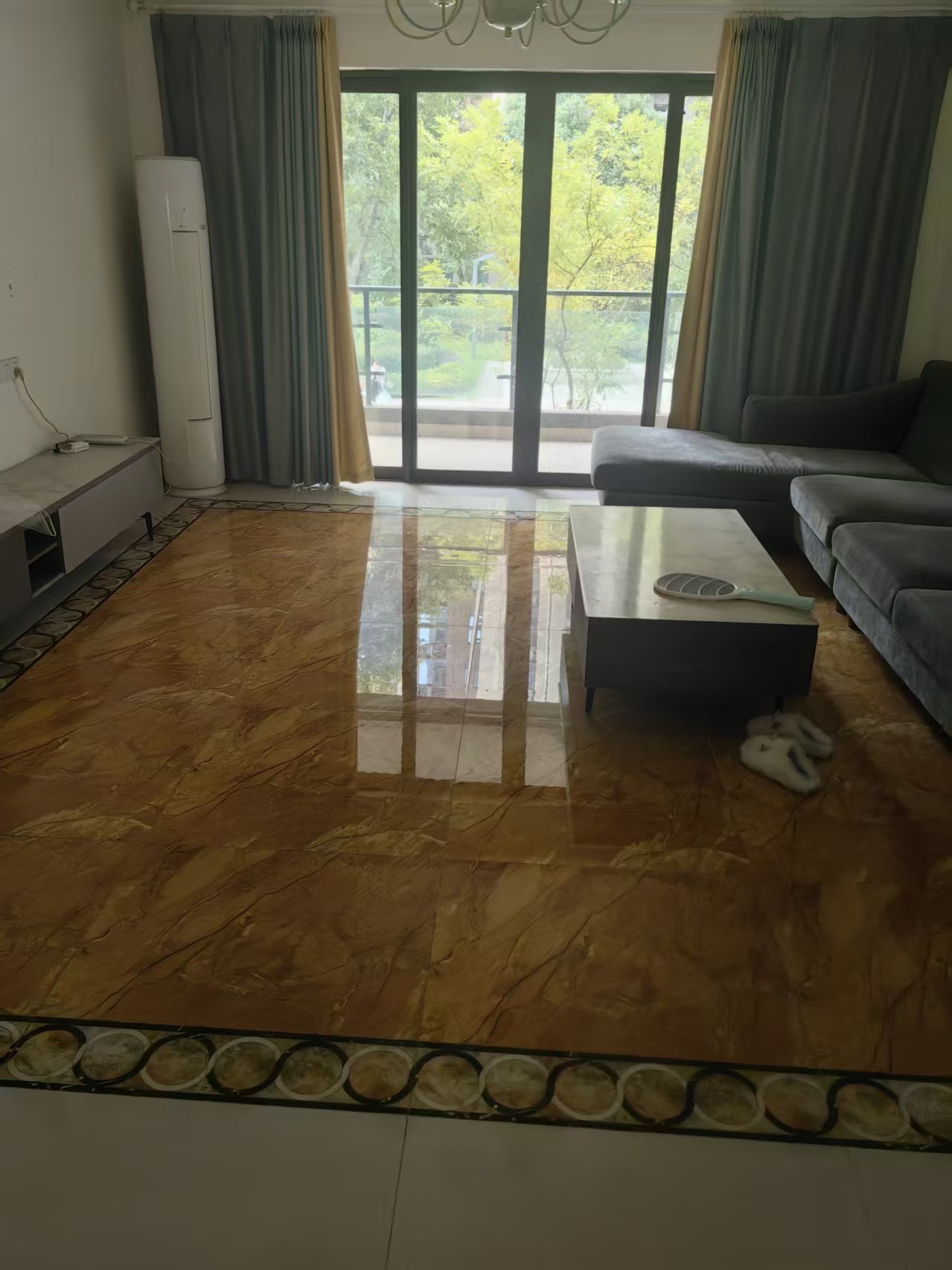 华耀碧桂园十里江湾誉峯  4室2厅2卫    2300.0元/月