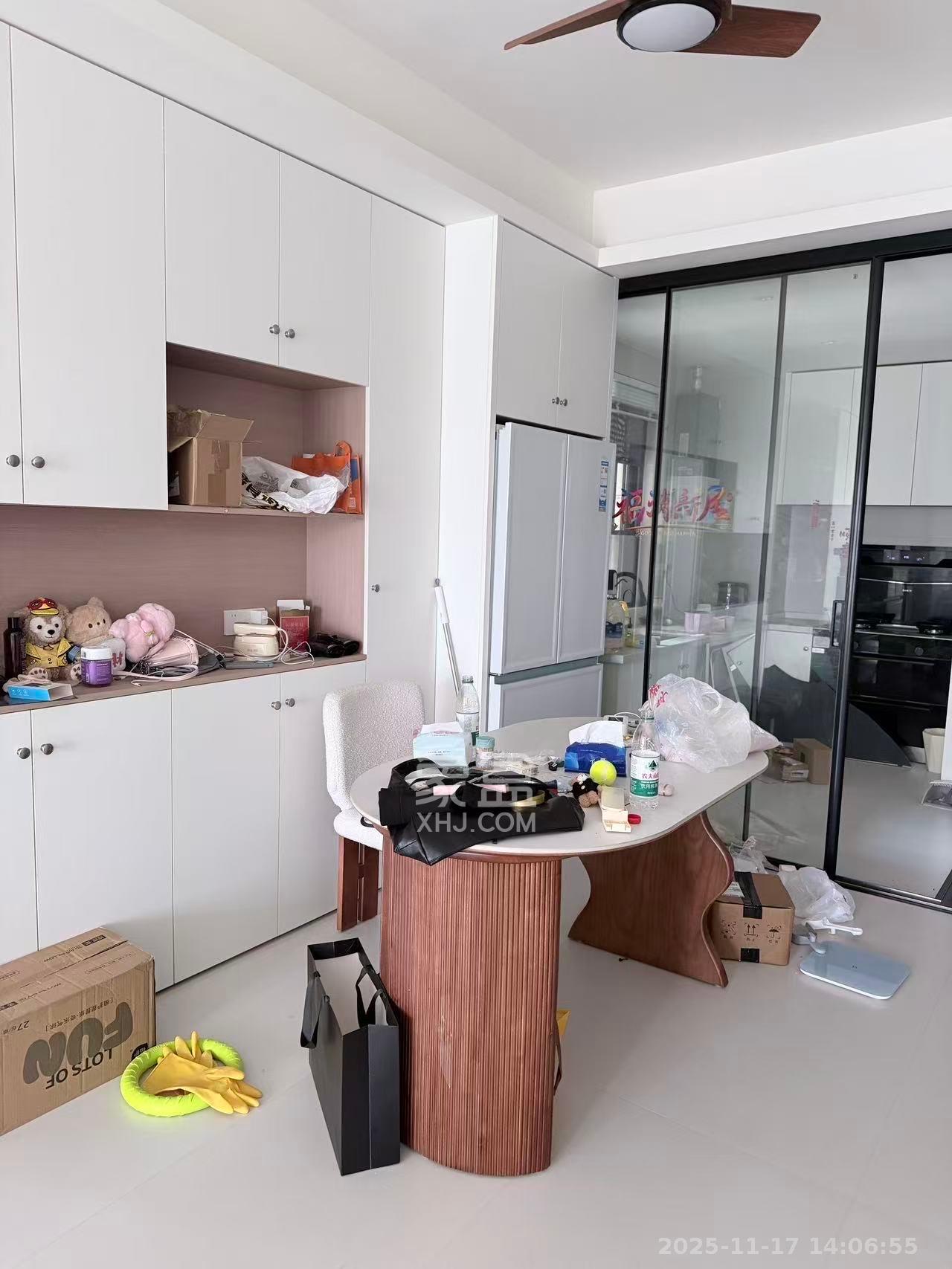 辉煌国际城三期 3室2厅1卫 3320.0元/月 辉煌国际城三期 3室2厅1卫 3320.0元/月室内图