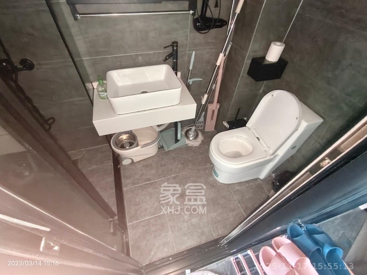 弘坤云寓 1室1厅1卫 2500.0元/月 弘坤云寓 1室1厅1卫 2500.0元/月室内图