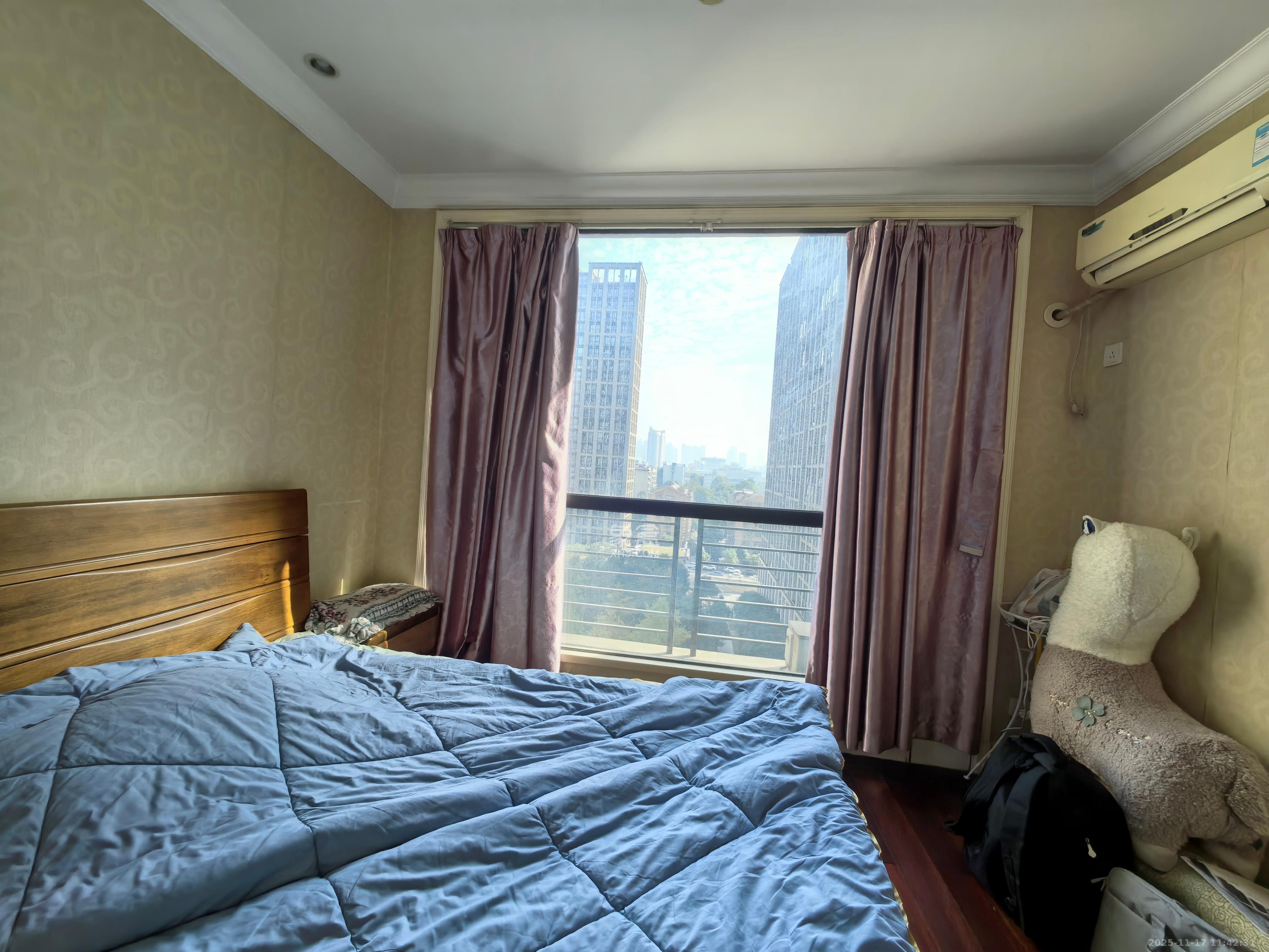 郡原广场 1室1厅1卫 2000.0元/月 郡原广场 1室1厅1卫 2000.0元/月室内图