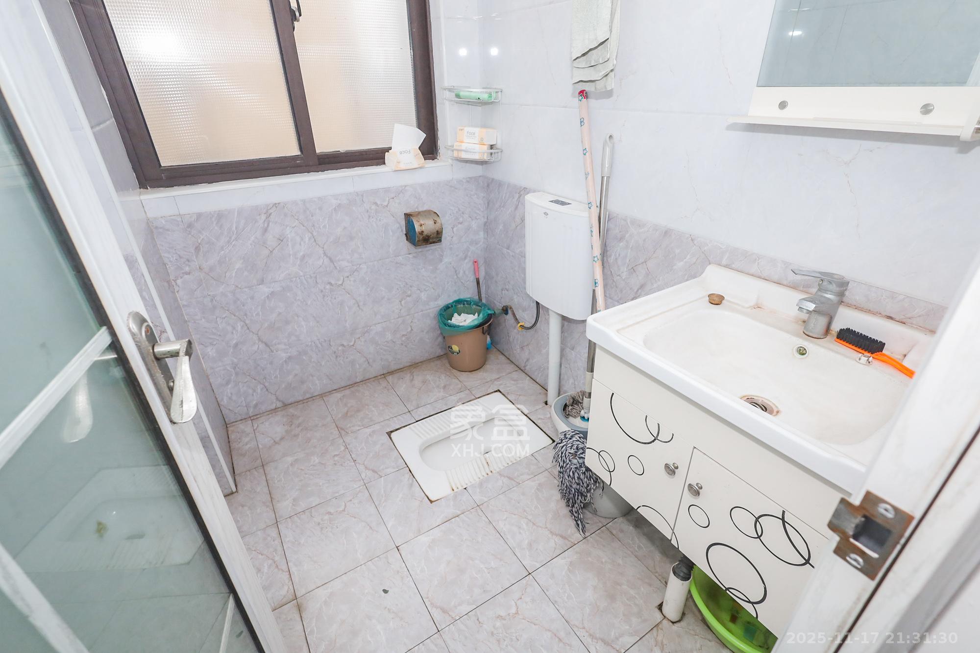 钰龙天下二期（钰龙佳园）  2室2厅1卫    210.0万卫生间