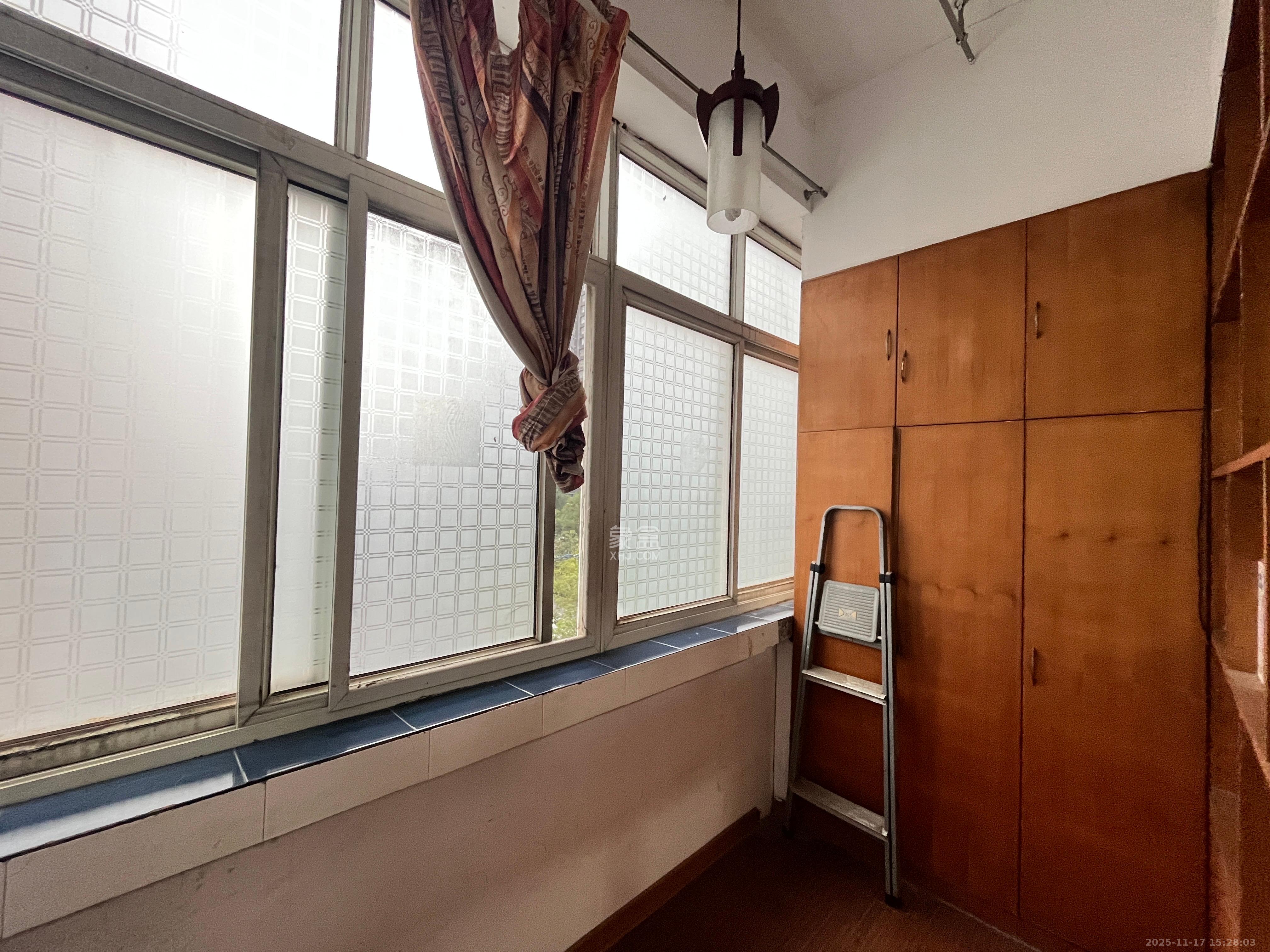 韶山路散盘  1室1厅1卫    800.0元/月室内图