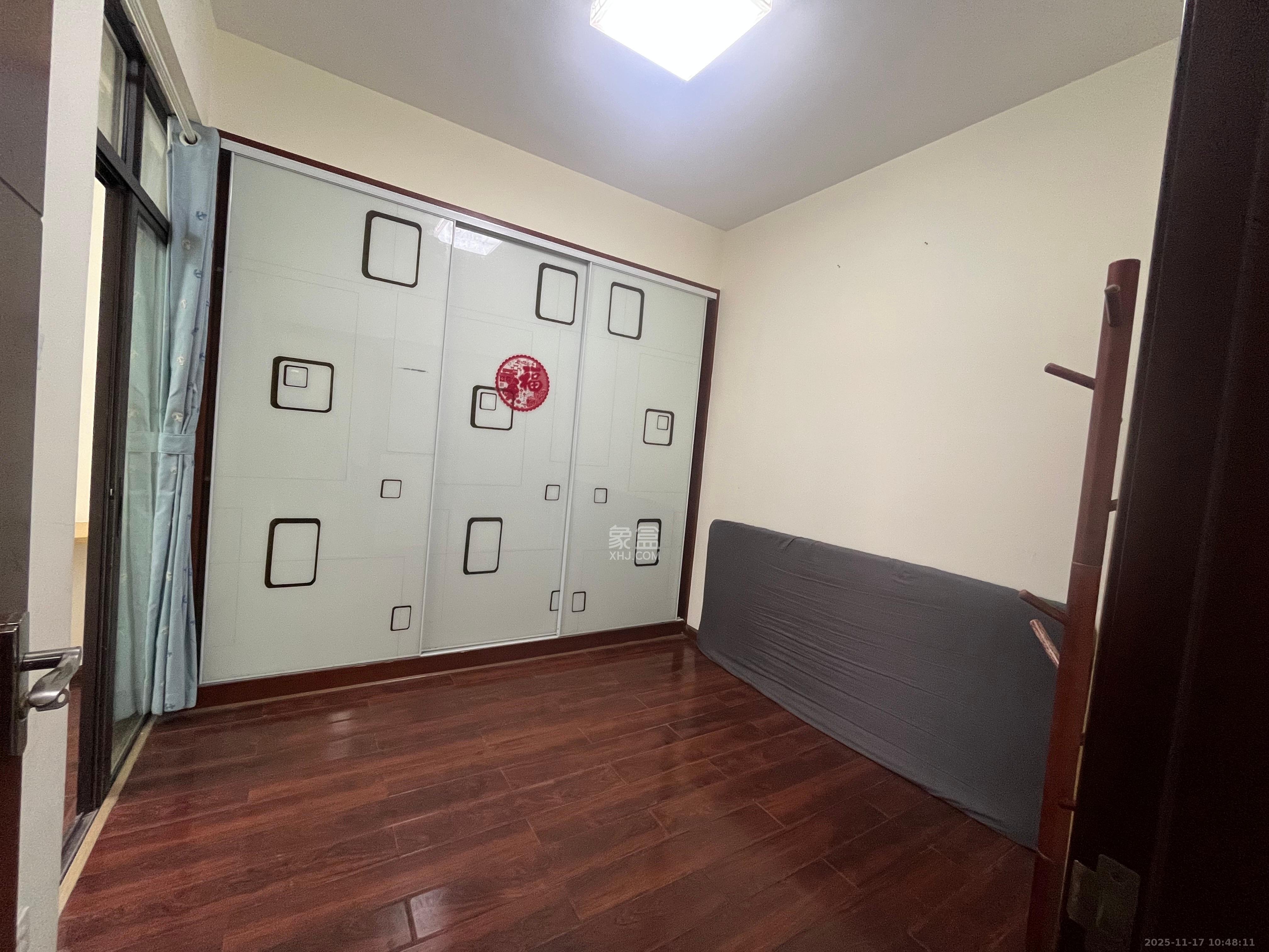 阳光丽城一期  3室2厅1卫    2500.0元/月室内图