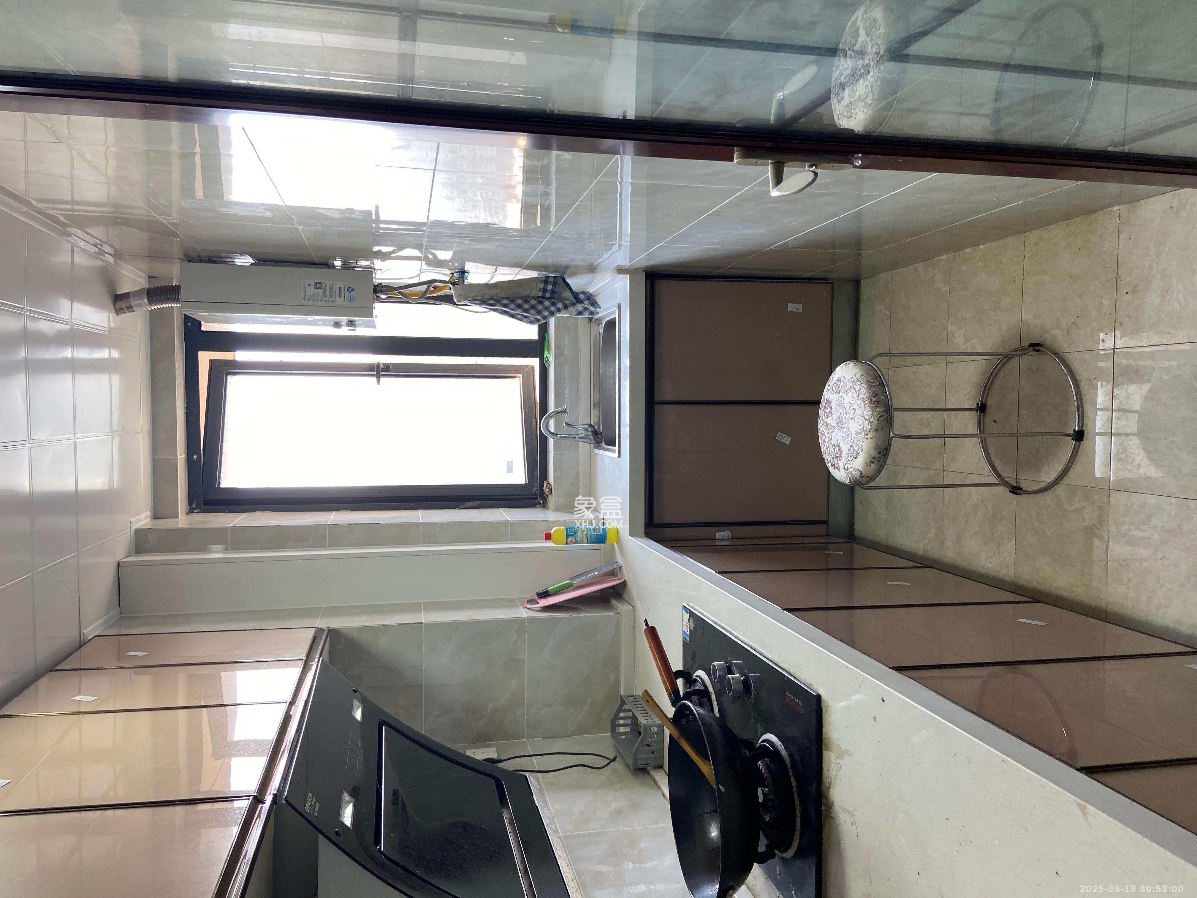 博林云栖  1室1厅1卫    1350.0元/月室内图