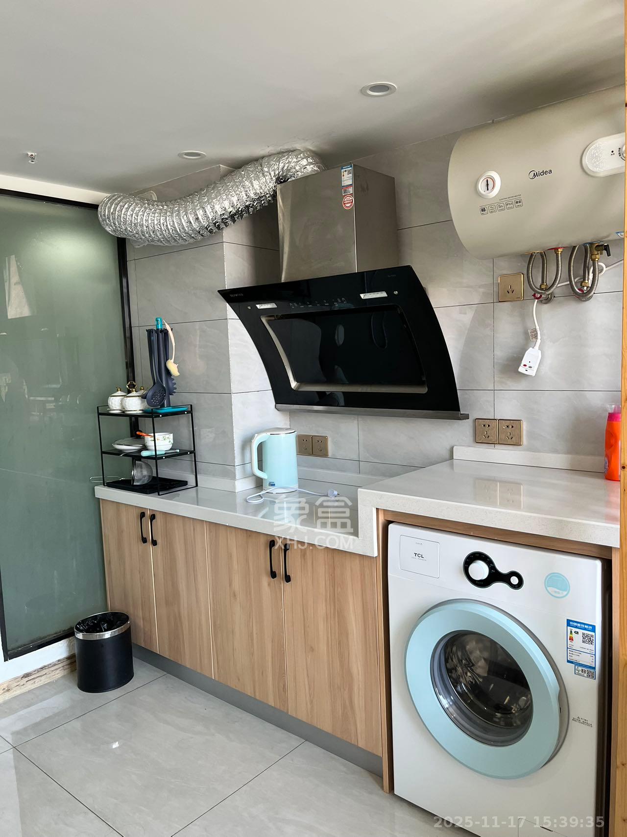 弘坤云寓  1室1厅1卫    2200.0元/月室内图