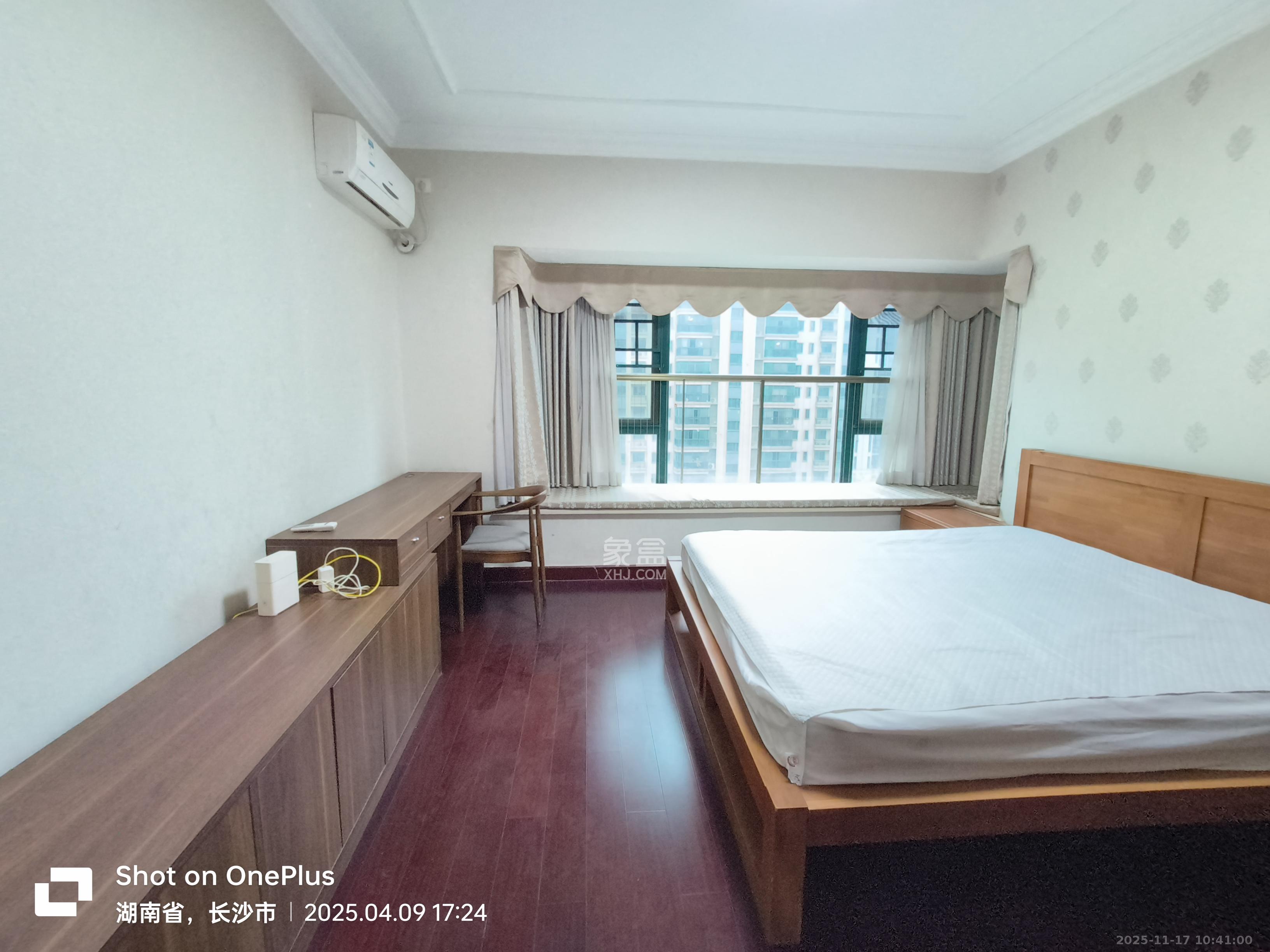 恒大翡翠华庭  4室2厅2卫    3400.0元/月室内图