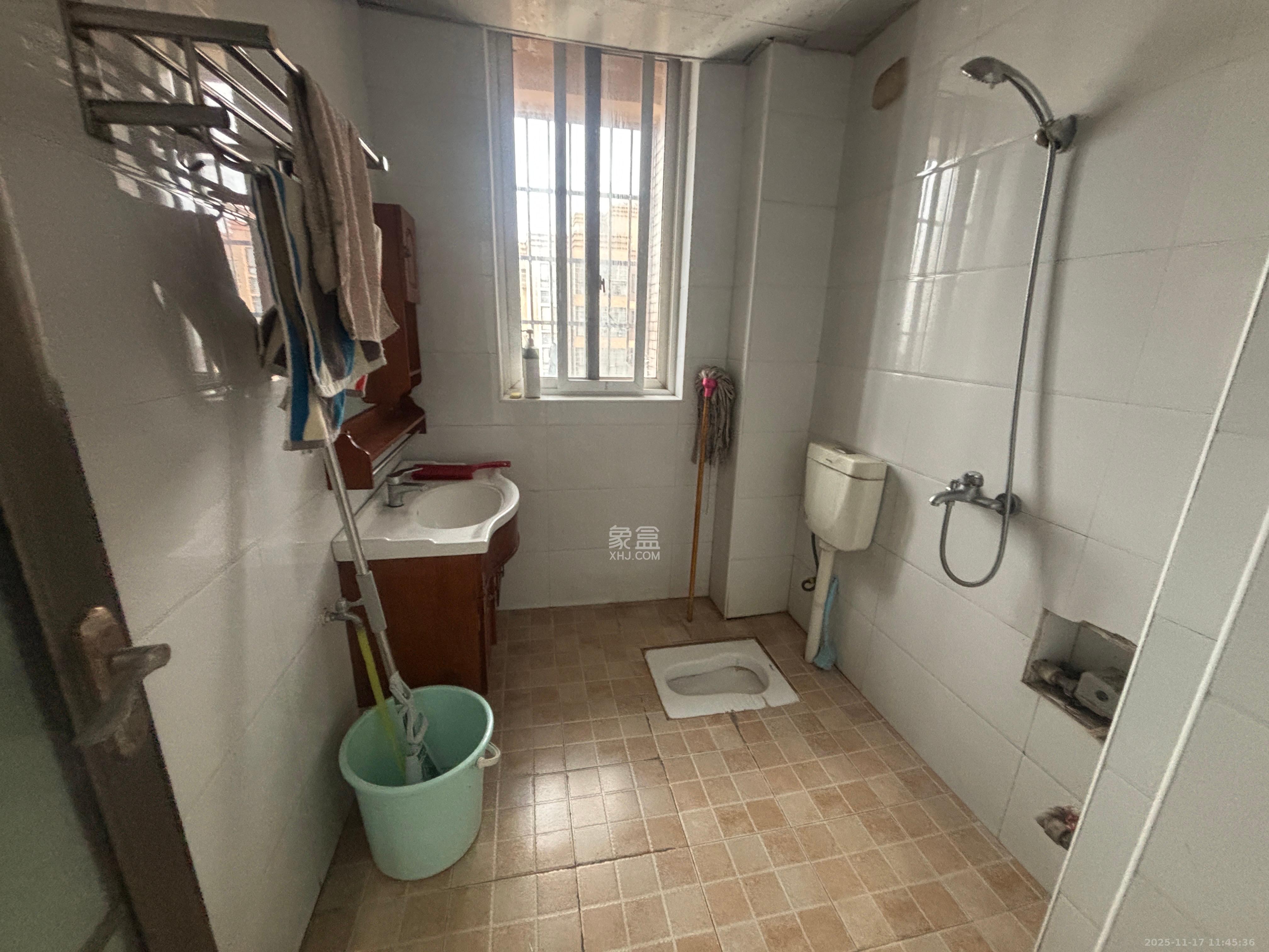 昌和商业中心/昌和国际  3室2厅1卫    1600.0元/月室内图