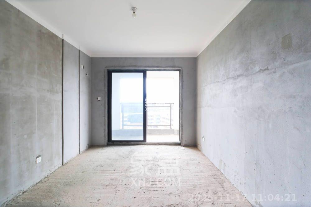 长房半岛蓝湾(观山月) 5室2厅2卫 2200.0元/月 长房半岛蓝湾(观山月) 5室2厅2卫 2200.0元/月室内图