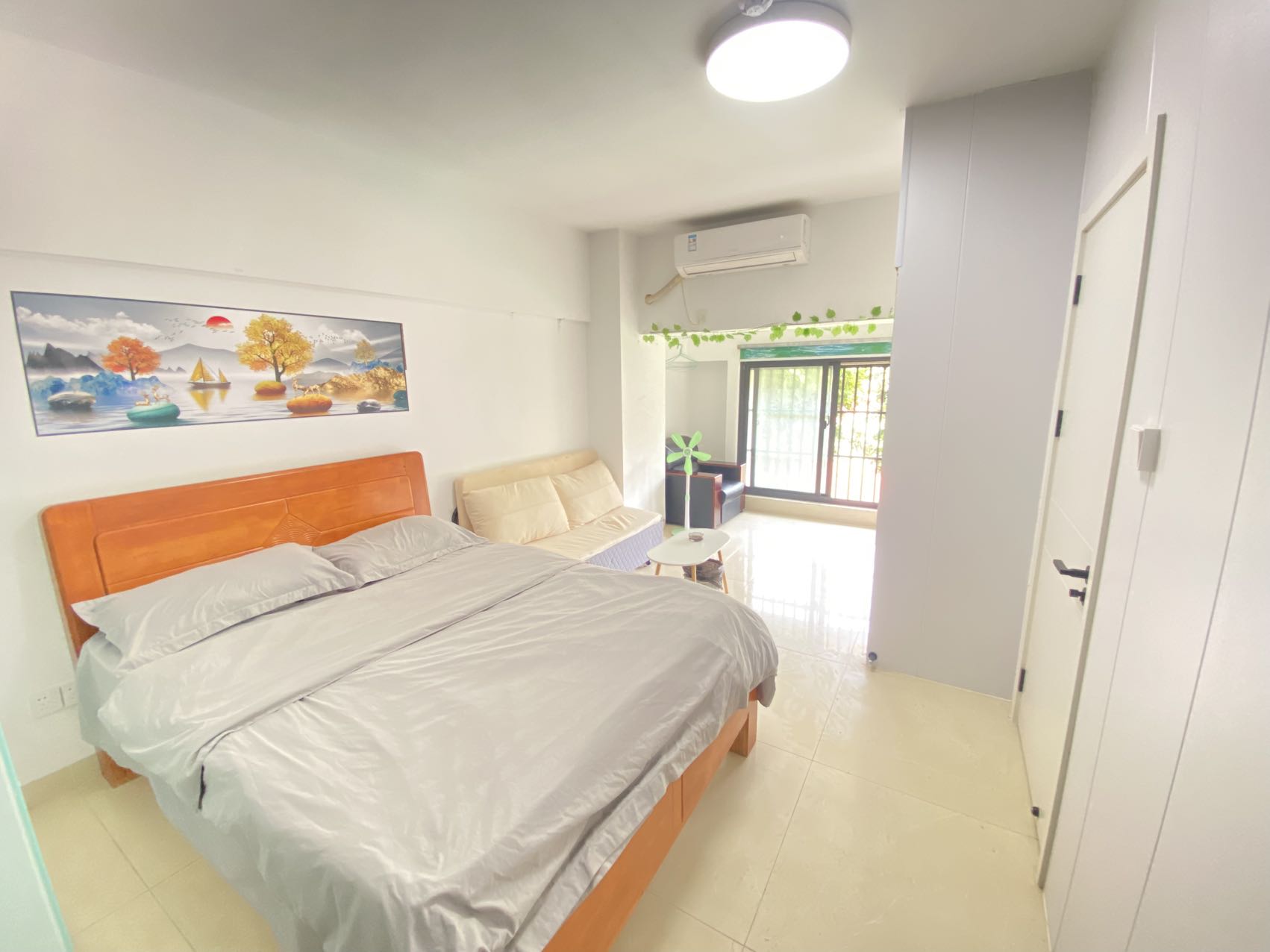 锦地翰城四期  1室1厅1卫    1500.0元/月