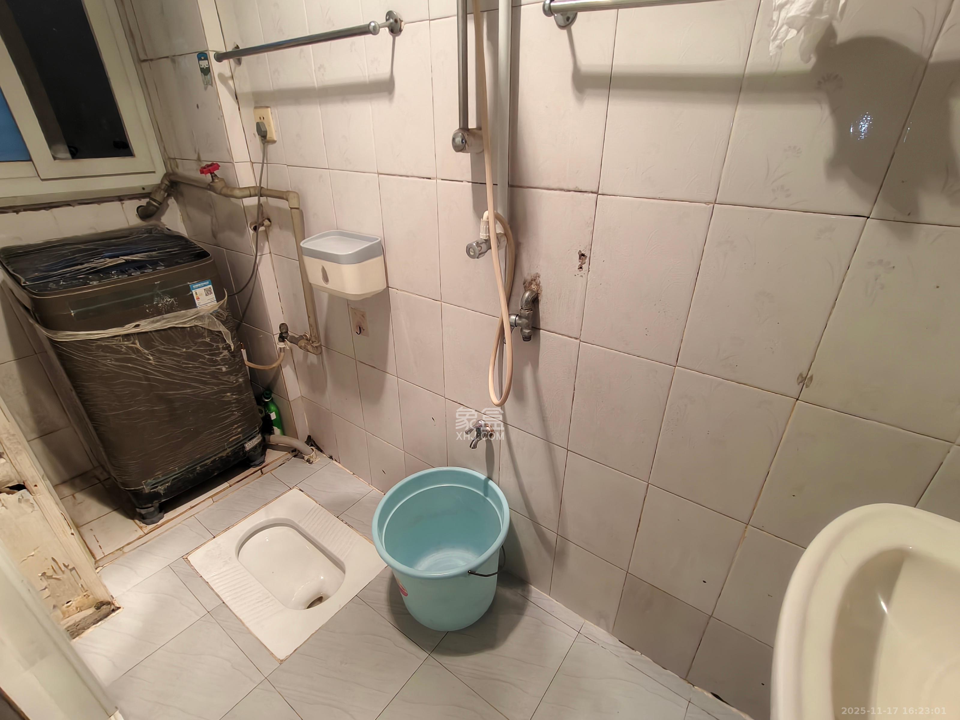 人民新村  1室1厅1卫    1500.0元/月室内图