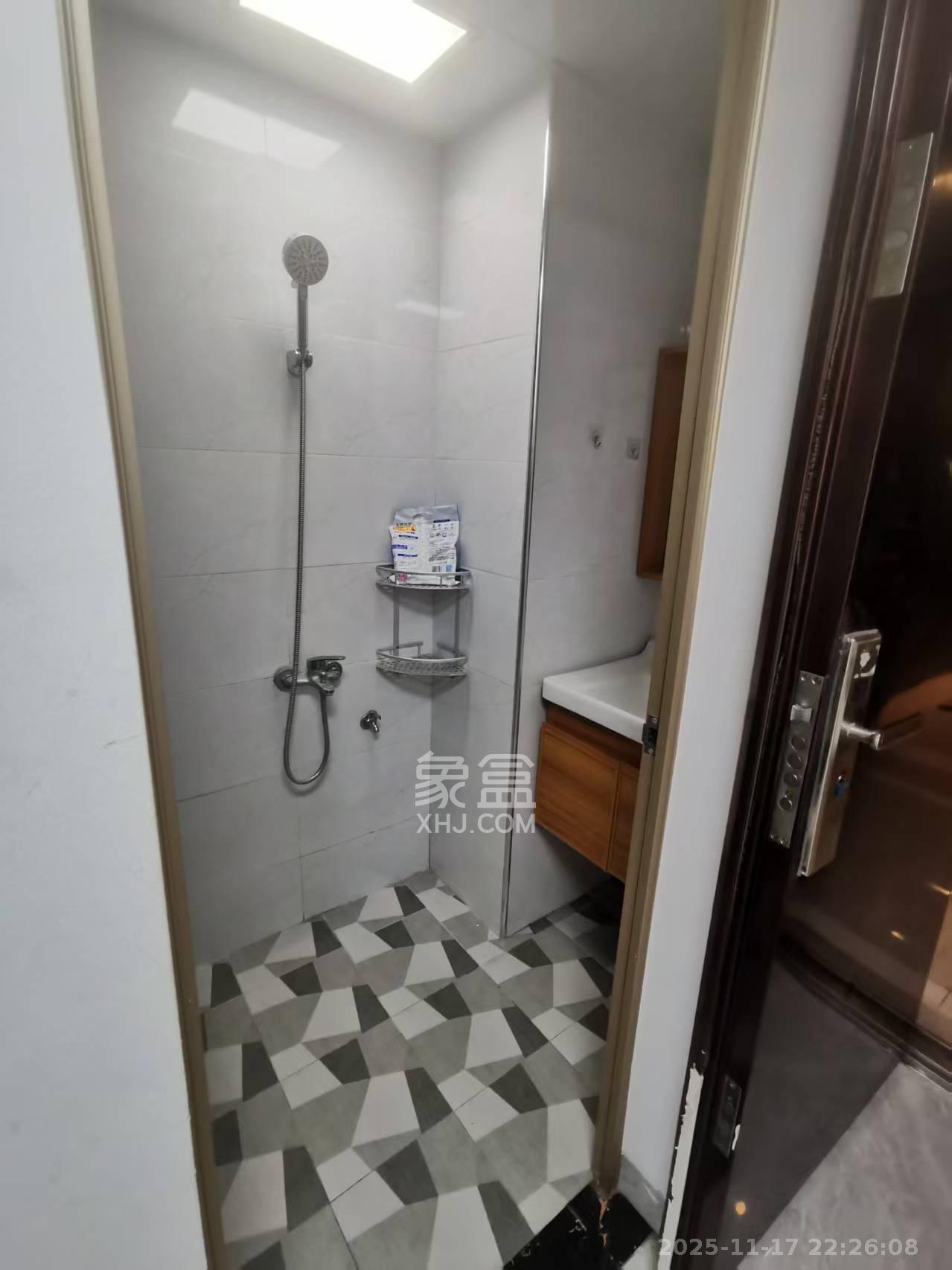 复地星光天地  1室0厅0卫    1500.0元/月室内图