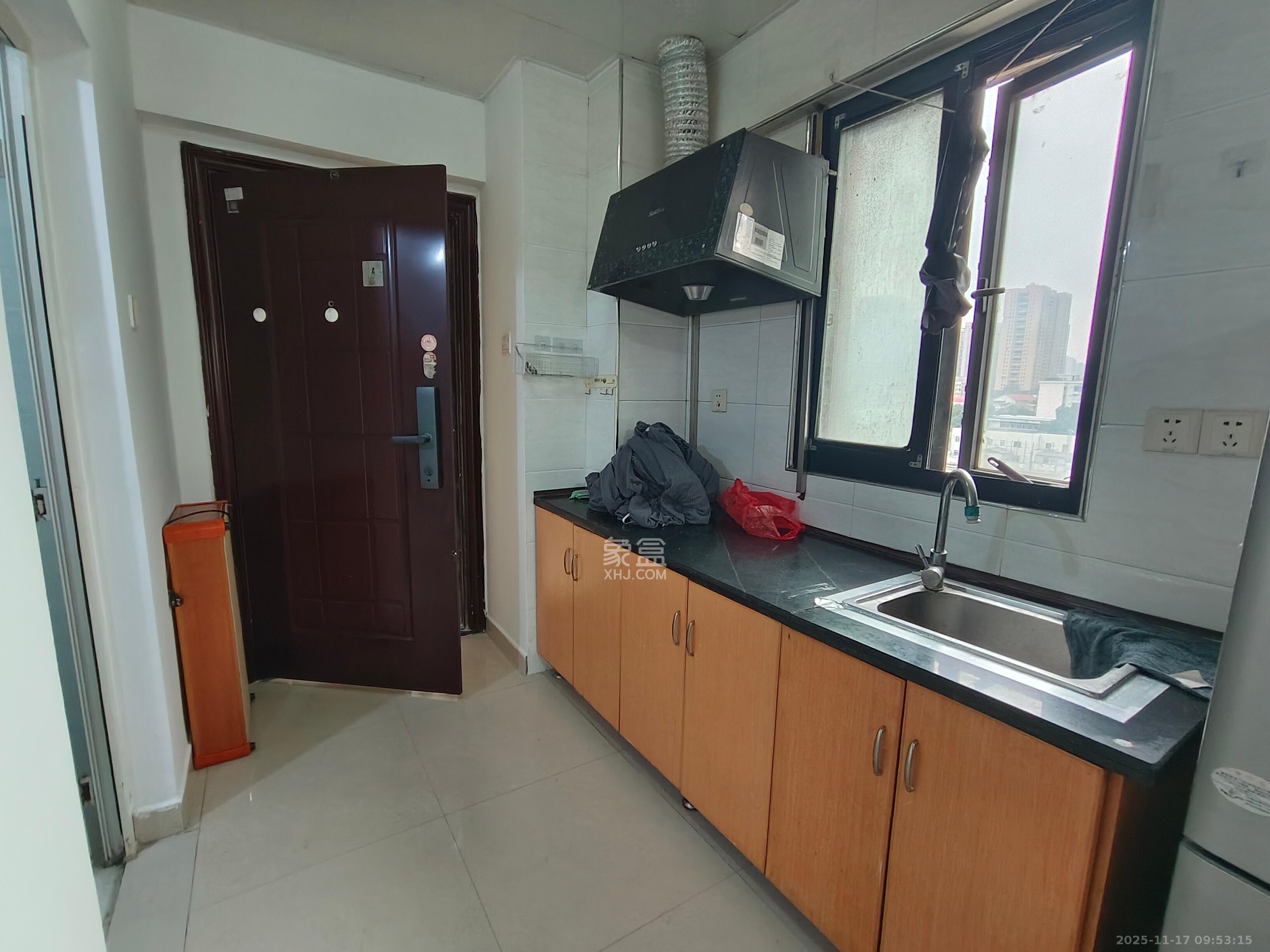 锦泰东环国际  1室1厅1卫    1500.0元/月室内图