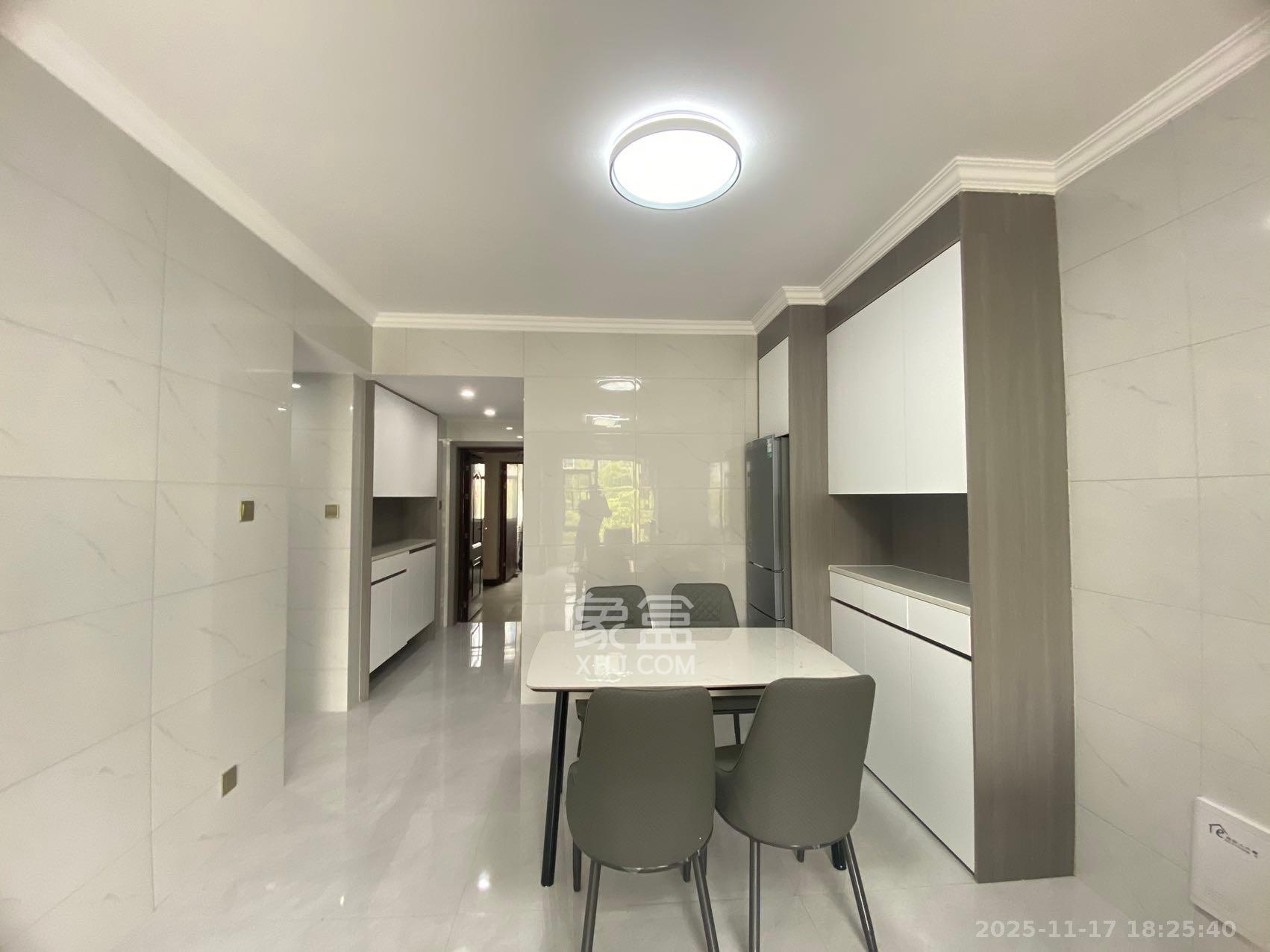 嘉雨东苑 2室1厅1卫 2600.0元/月 嘉雨东苑 2室1厅1卫 2600.0元/月室内图