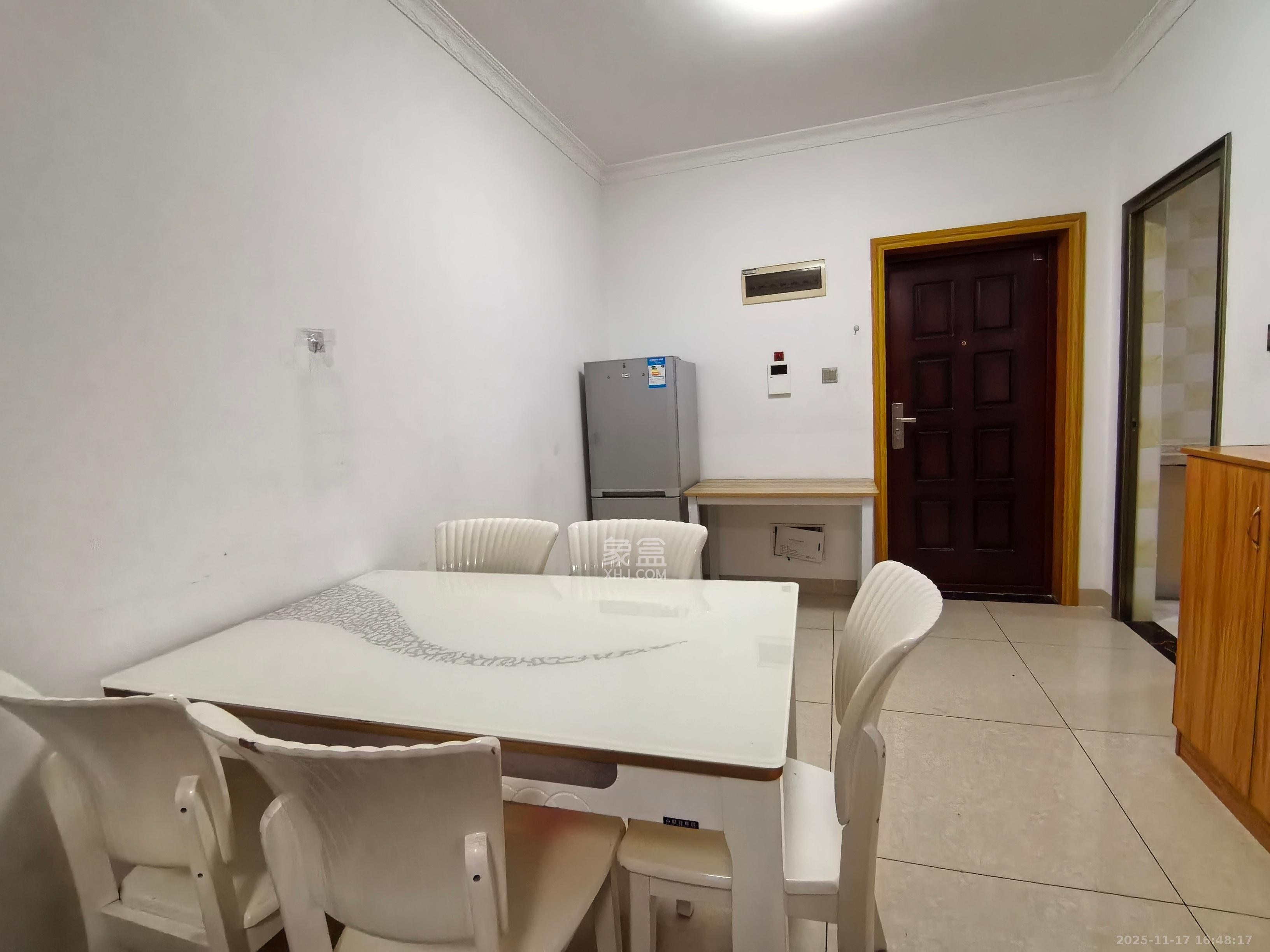 观沙嘉园  2室2厅1卫    2200.0元/月室内图