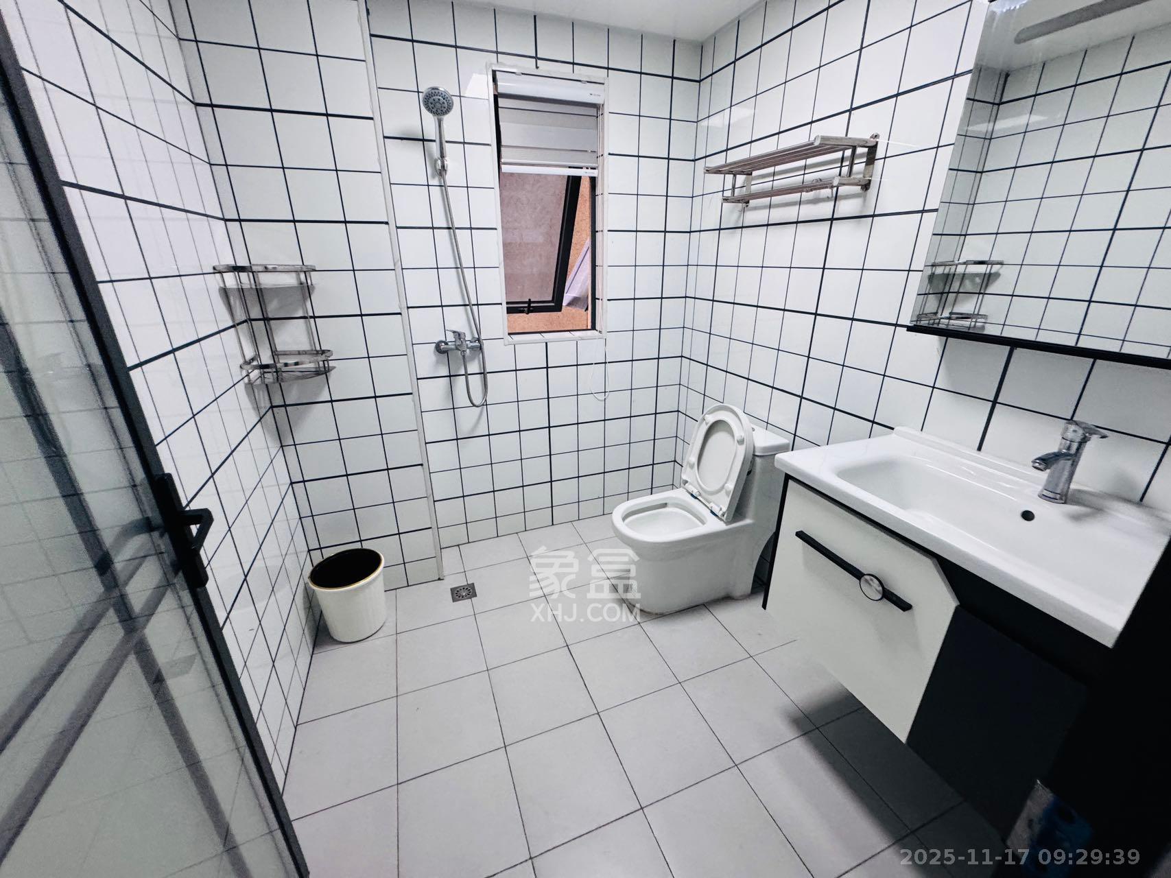 海伦堡爱ME城市  3室2厅2卫    2200.0元/月室内图