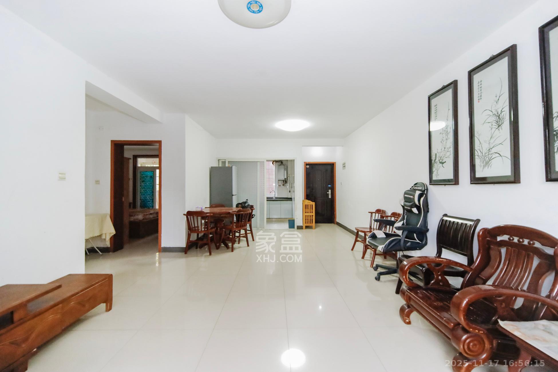 湘樟园小区（湘樟家园）  1室0厅0卫    50.8万客厅