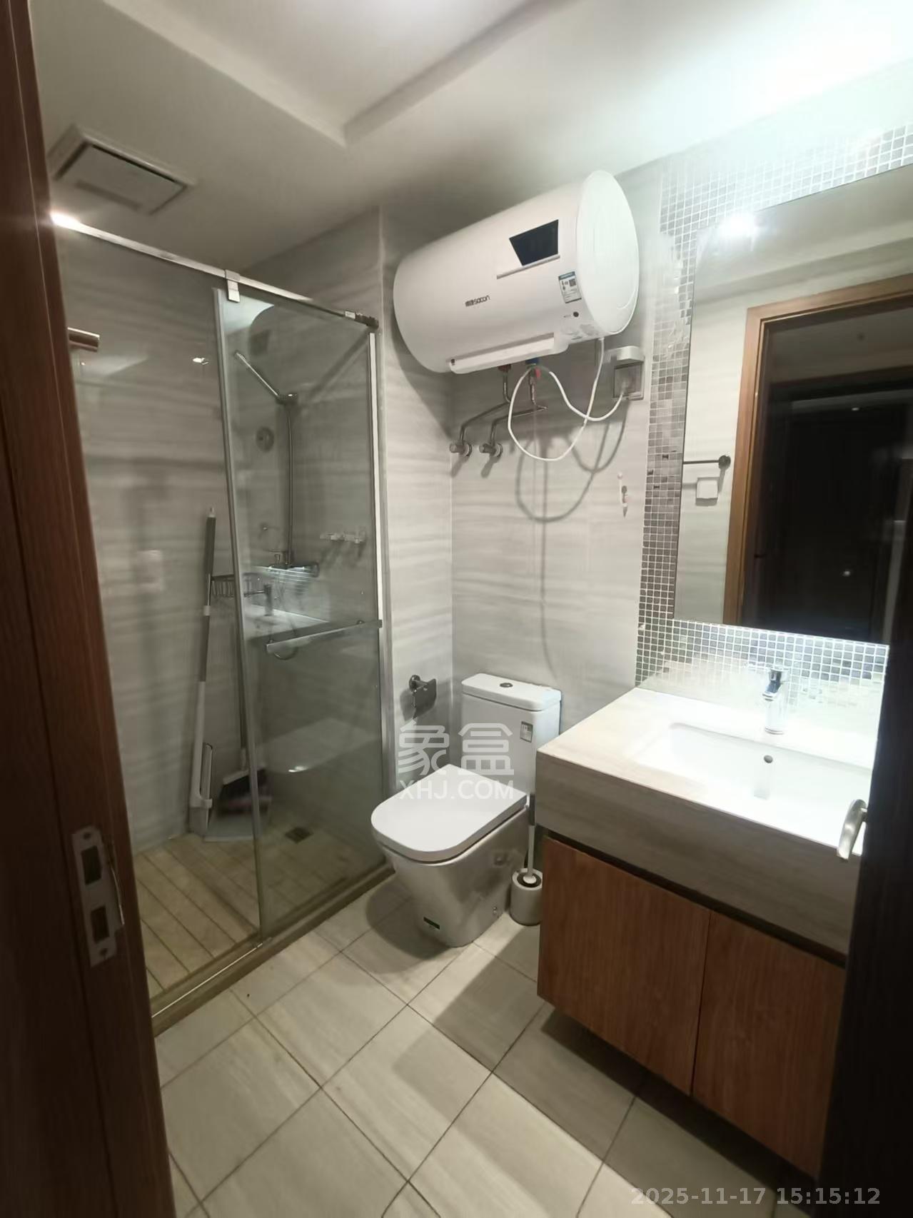 恒大金融广场  1室1厅1卫    1800.0元/月室内图