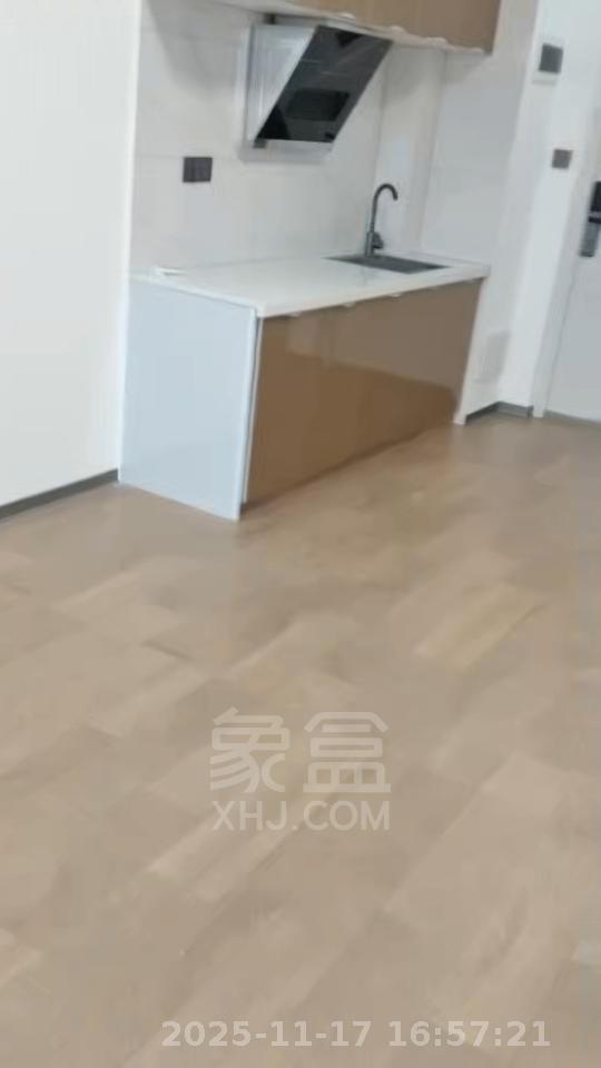 未来云环球中心 1室0厅0卫 2000.0元/月 未来云环球中心 1室0厅0卫 2000.0元/月室内图