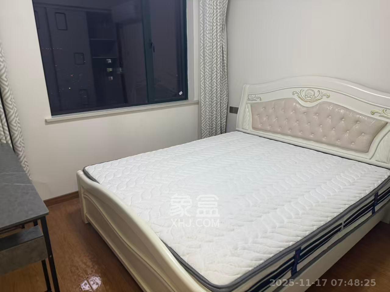 凯特梅溪紫郡  3室2厅1卫    2300.0元/月室内图