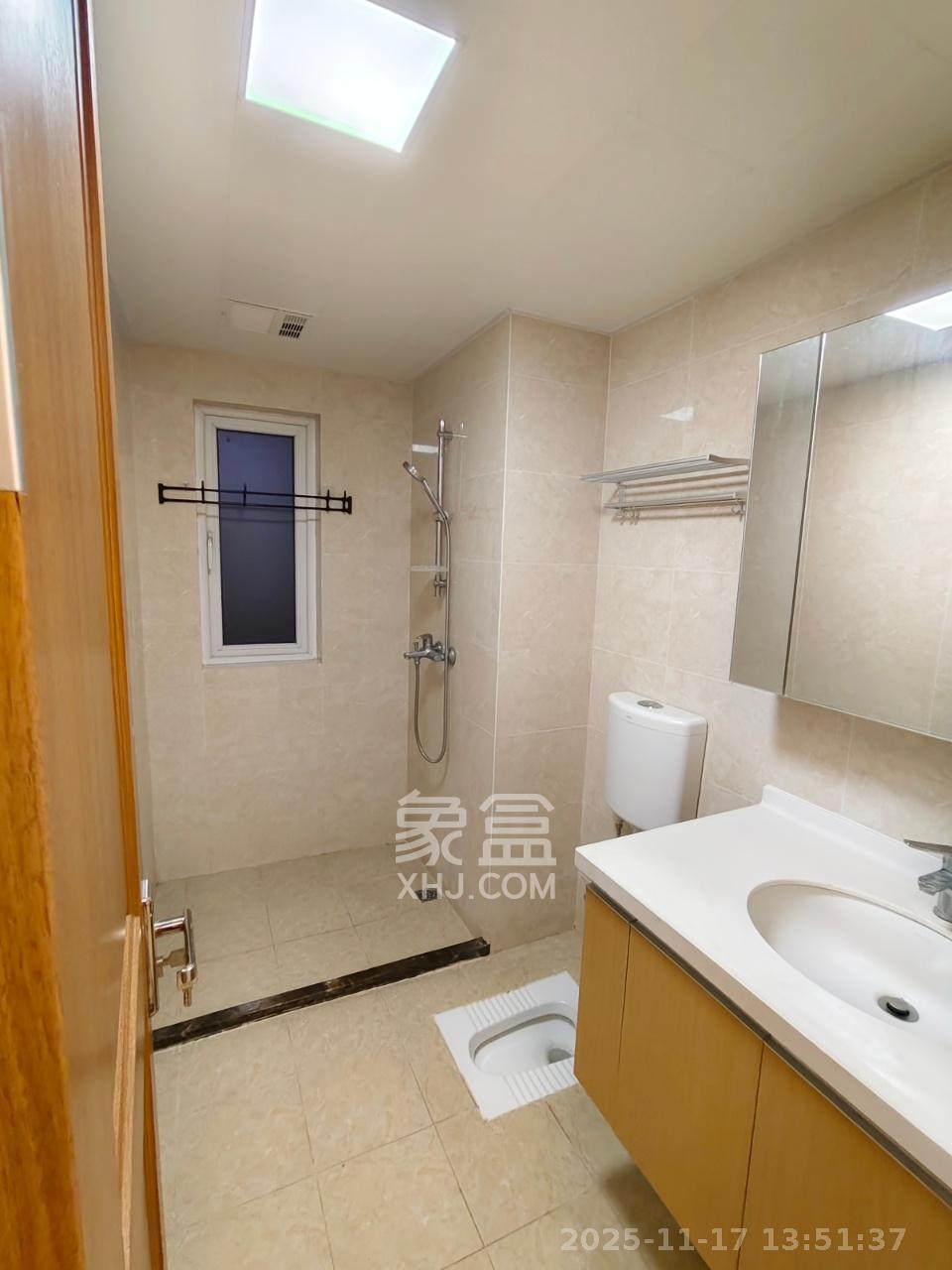 金科集美天辰 3室2厅2卫 2200.0元/月 金科集美天辰 3室2厅2卫 2200.0元/月室内图