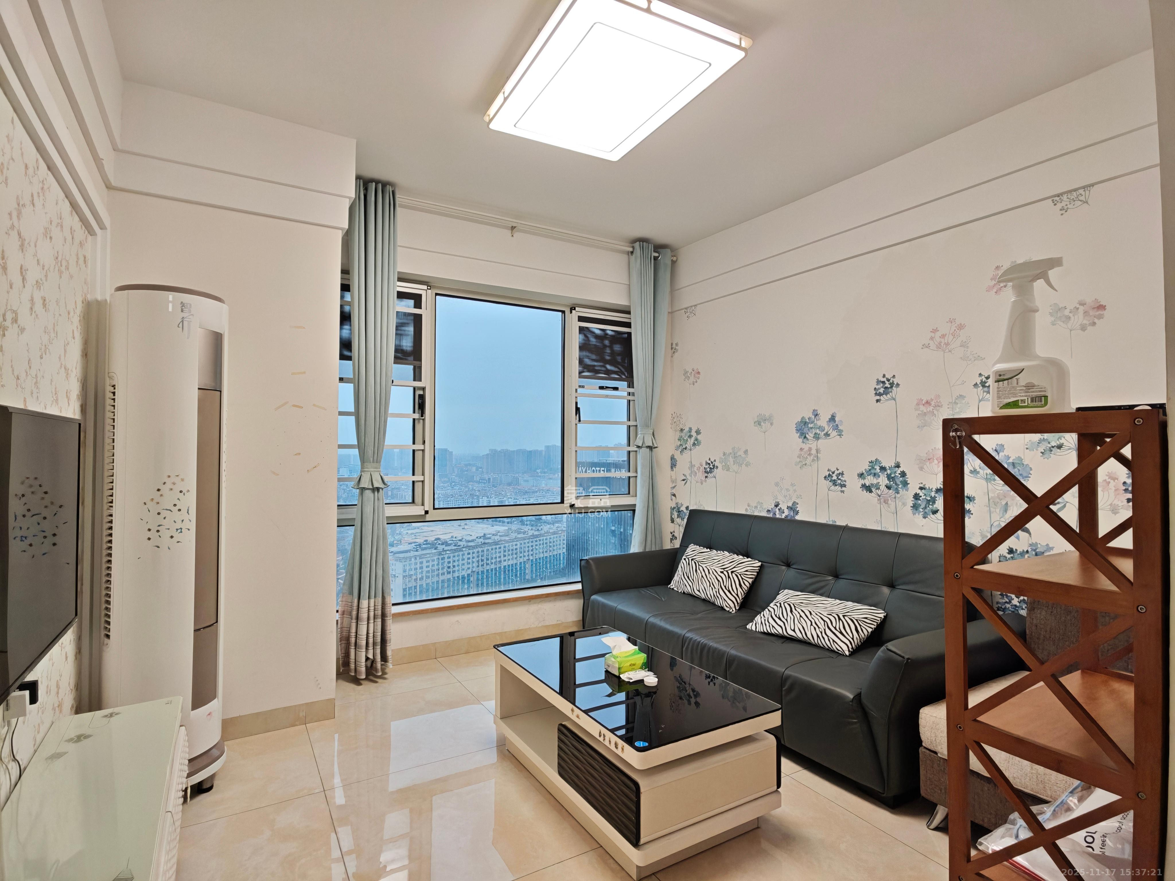 五矿万境水岸三期  2室1厅1卫    1800.0元/月