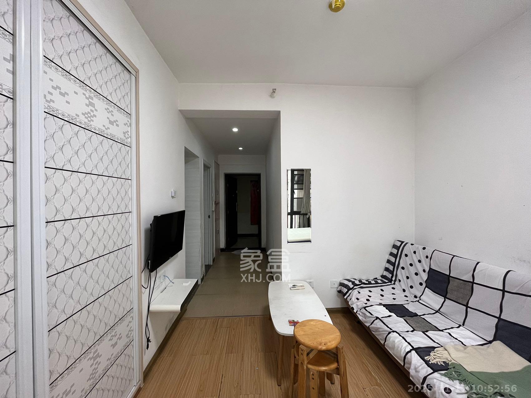 中建芙蓉工社  1室1厅1卫    1300.0元/月室内图