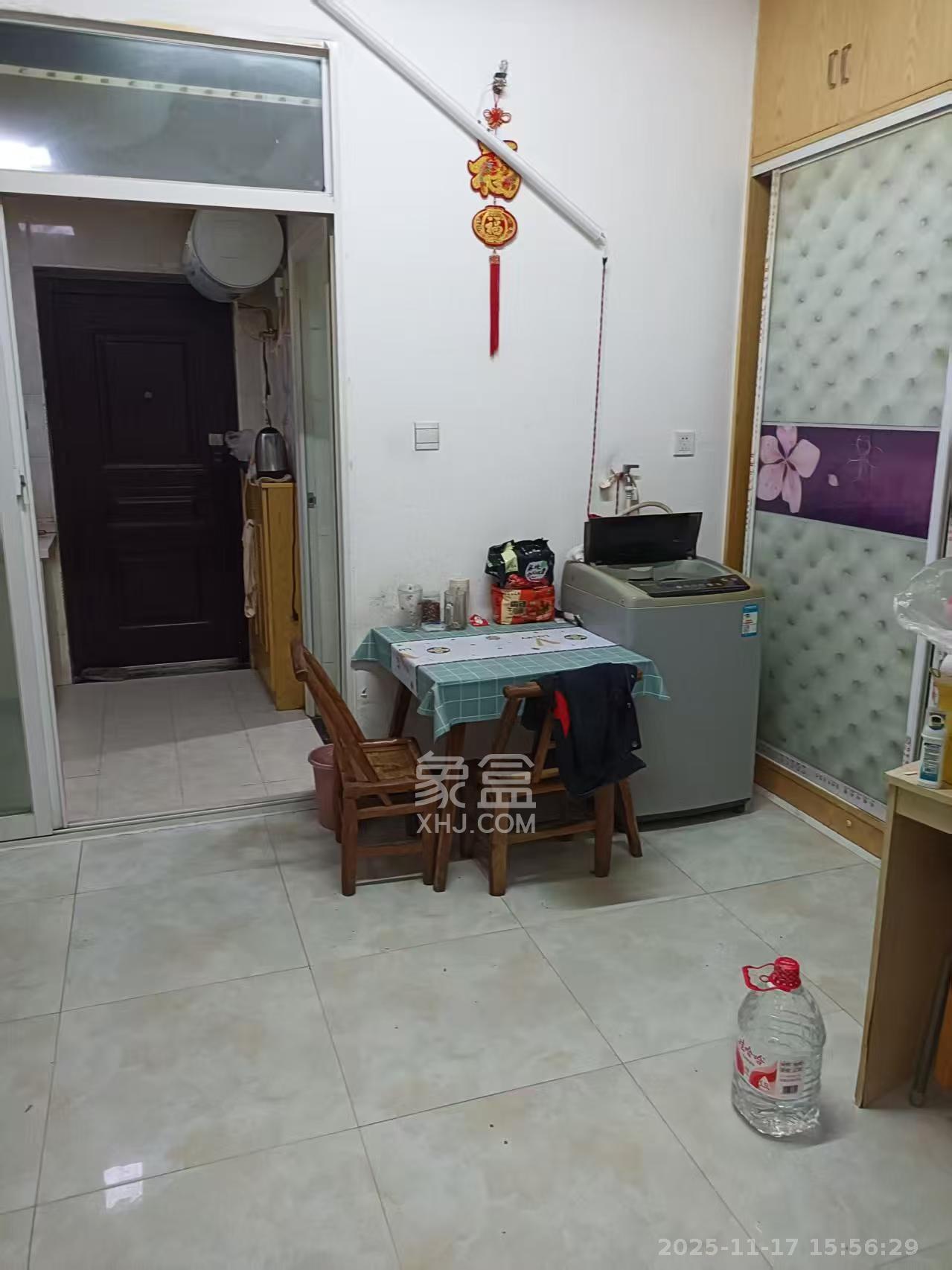 骑龙安置小区 2室2厅1卫 1200.0元/月 骑龙安置小区 2室2厅1卫 1200.0元/月室内图