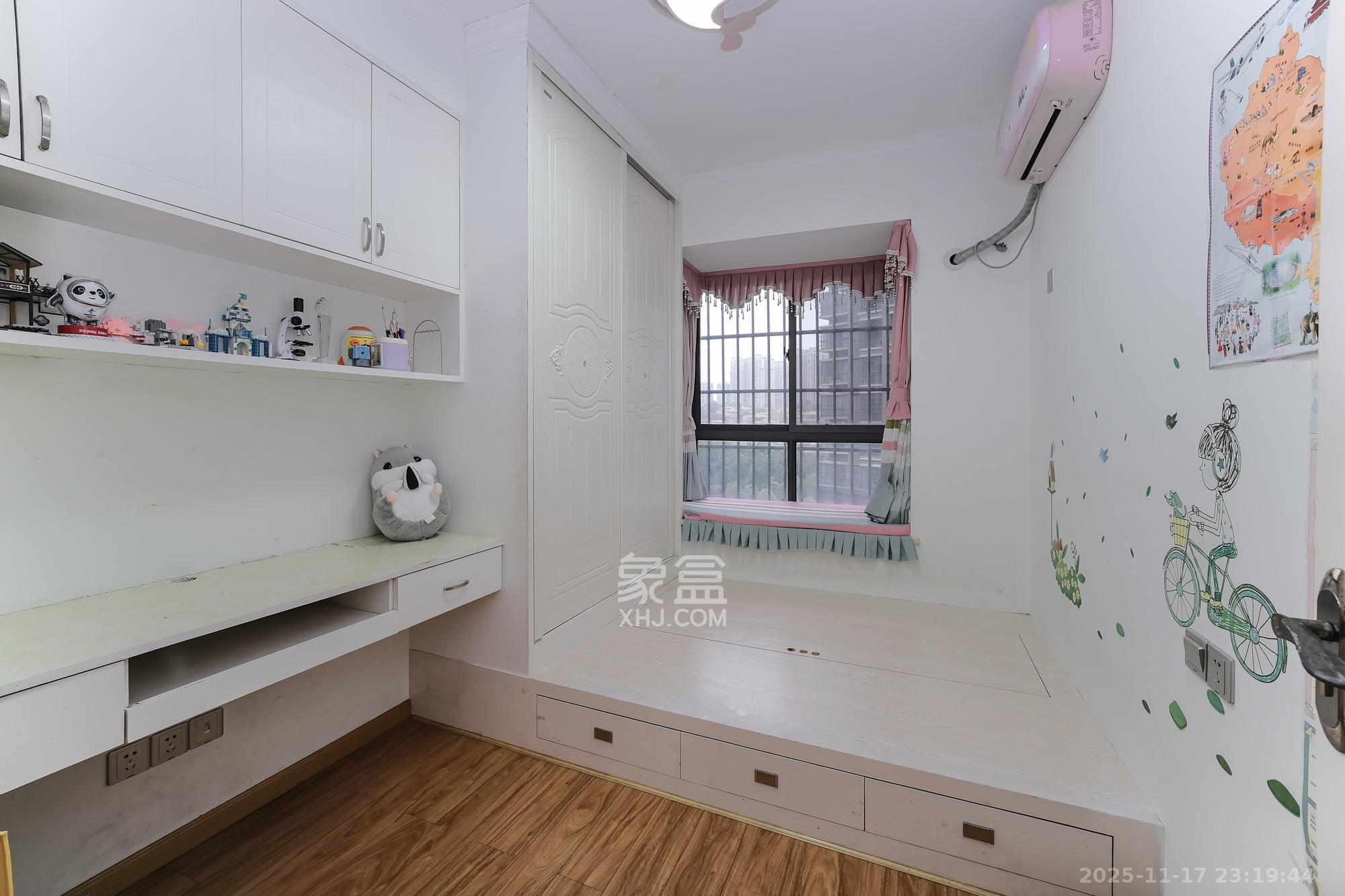 丰源国际  3室2厅1卫    79.8万卧室