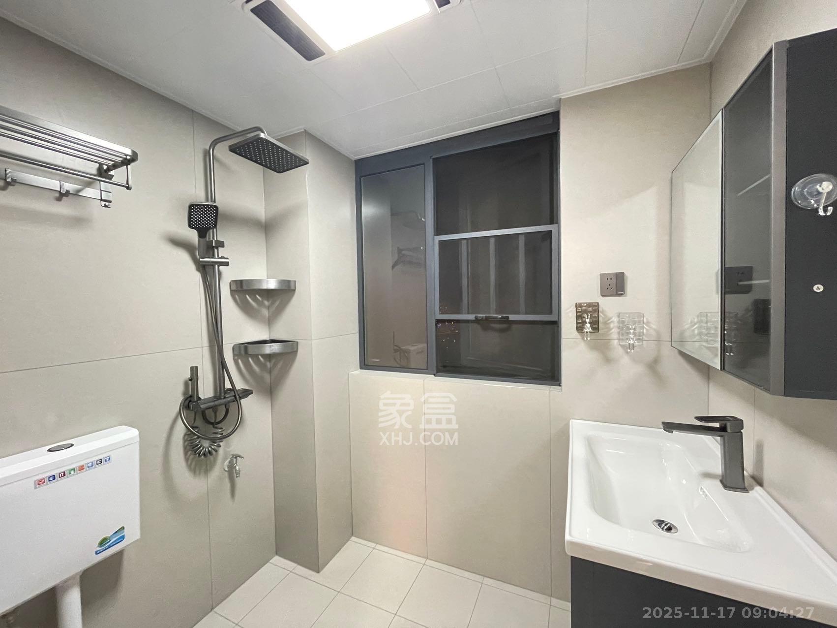 嘉雨东苑 2室1厅1卫 3200.0元/月 嘉雨东苑 2室1厅1卫 3200.0元/月室内图