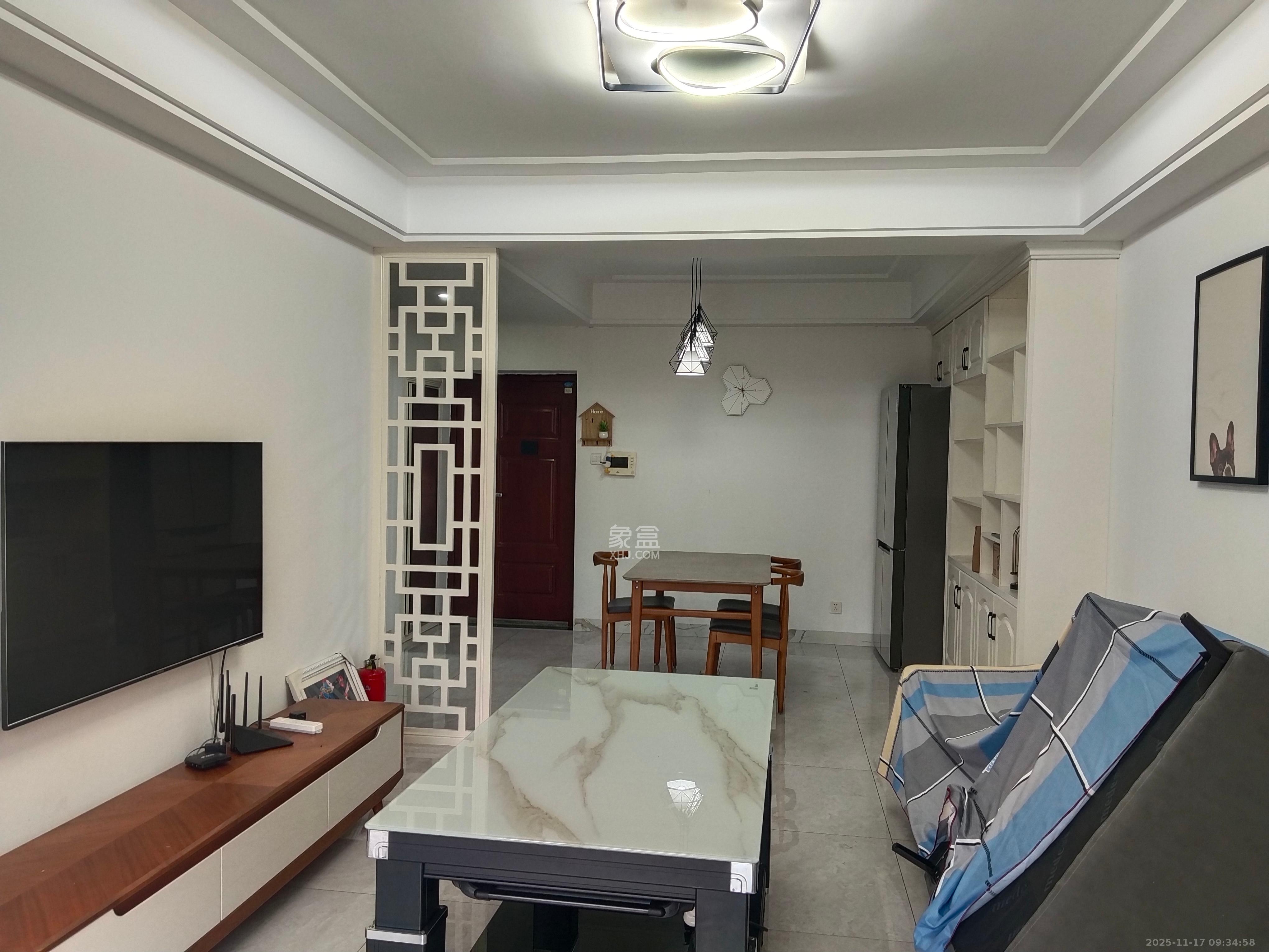 鑫远御文台一期 2室2厅1卫 2200.0元/月 鑫远御文台一期 2室2厅1卫 2200.0元/月室内图