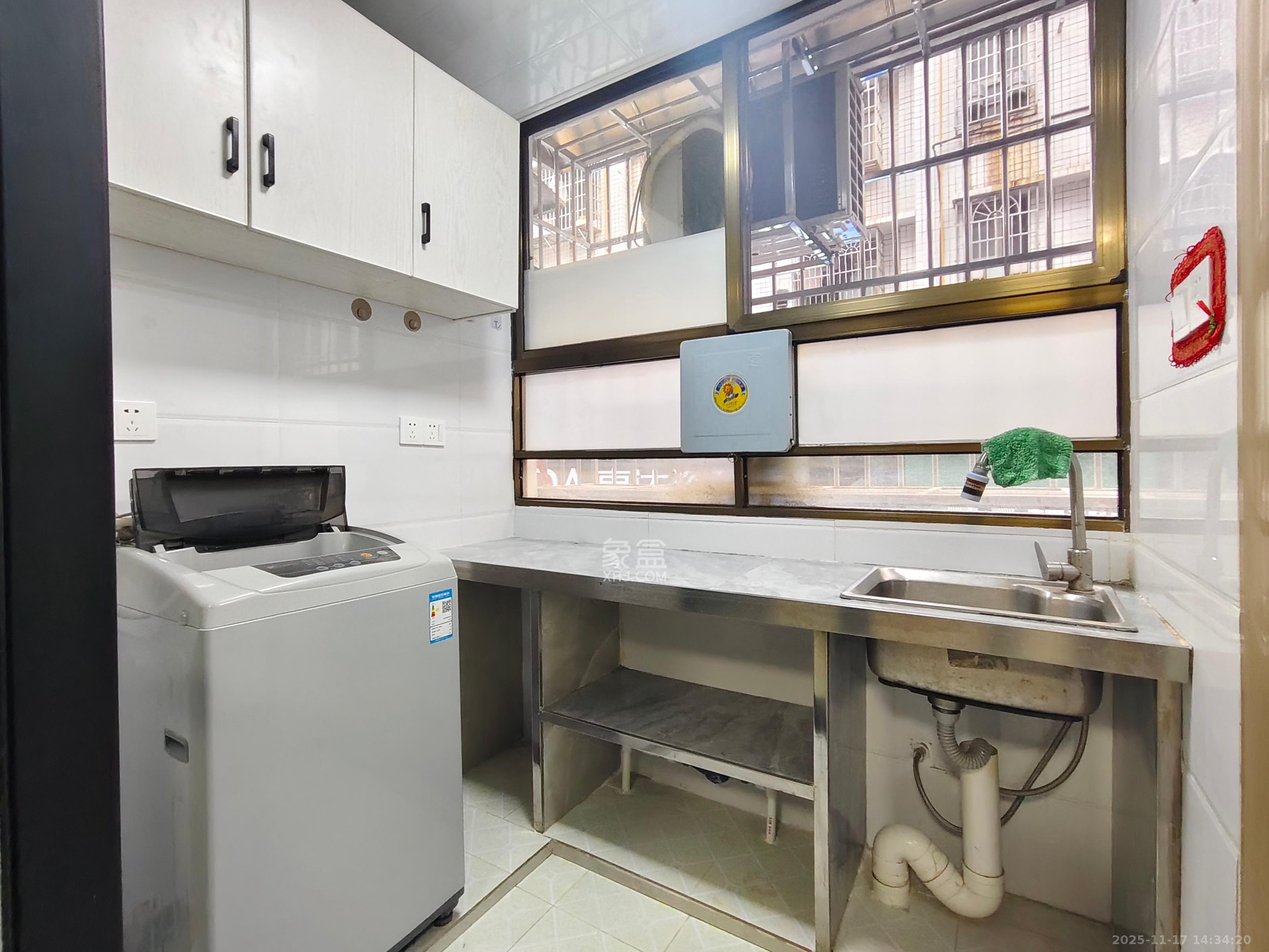 马王堆陶瓷城新合区  1室1厅1卫    1500.0元/月室内图