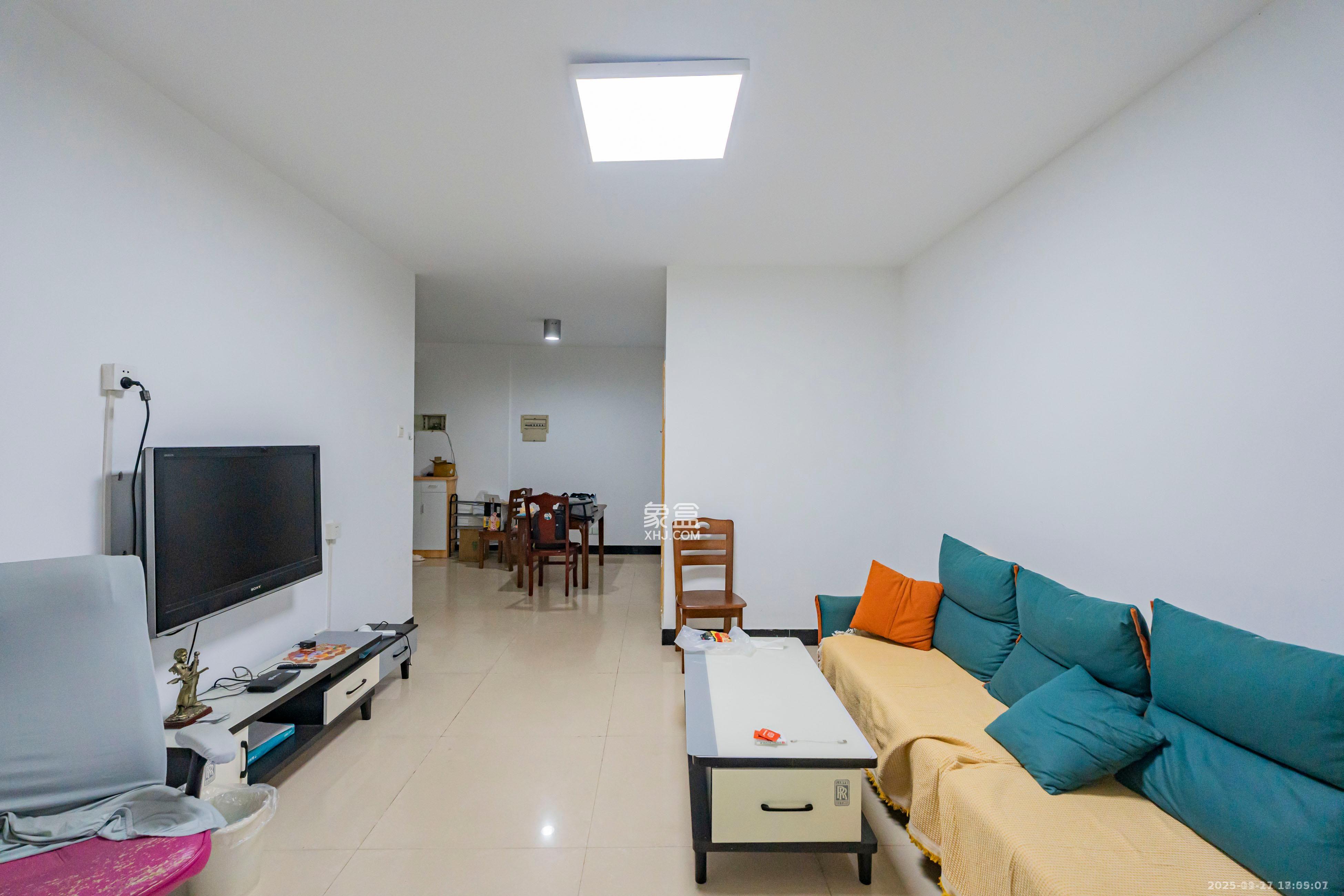 天健芙蓉盛世一期 2室1厅1卫 2800.0元/月 天健芙蓉盛世一期 2室1厅1卫 2800.0元/月室内图