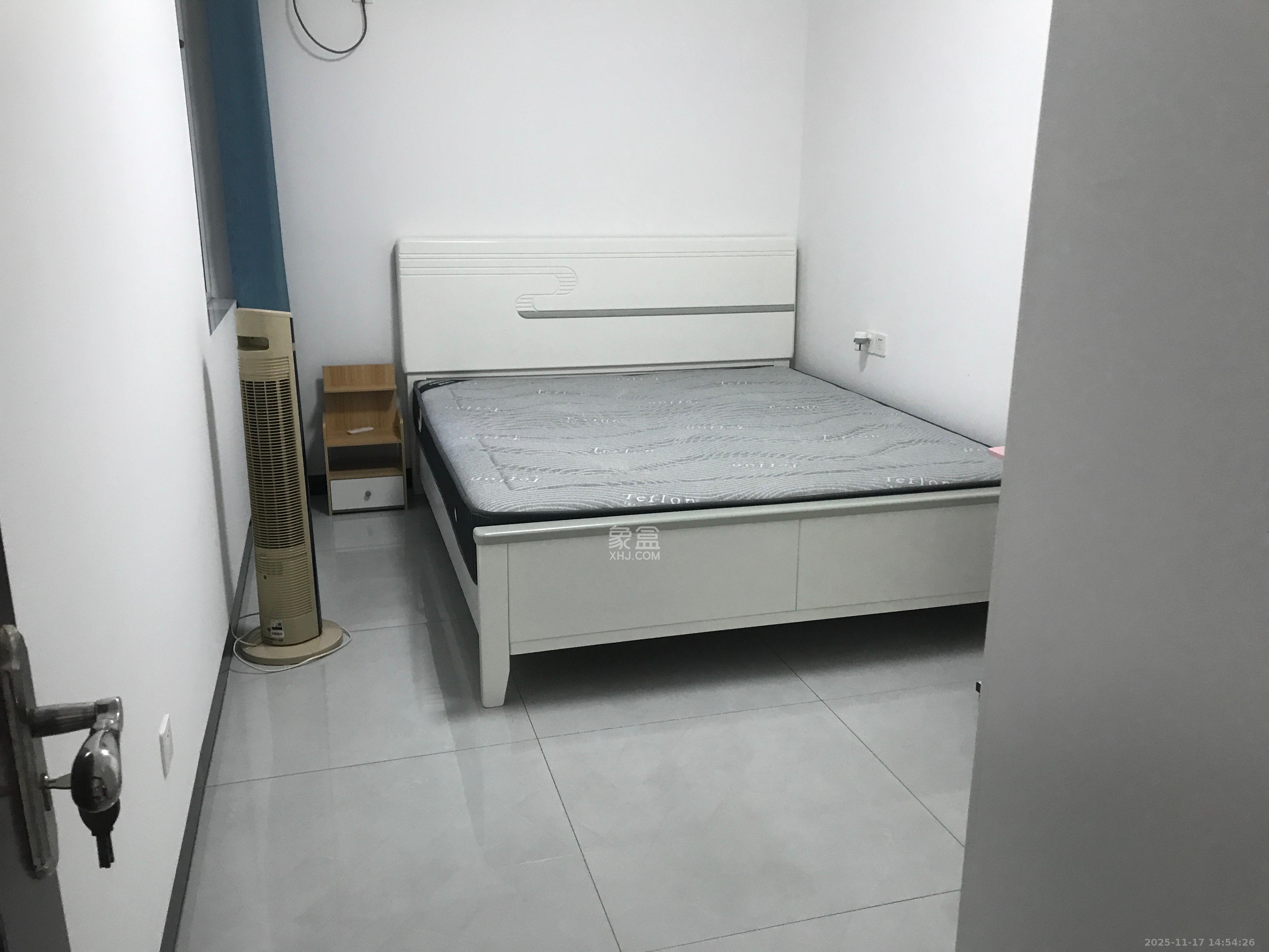 朝正美苑  1室0厅0卫    2000.0元/月室内图