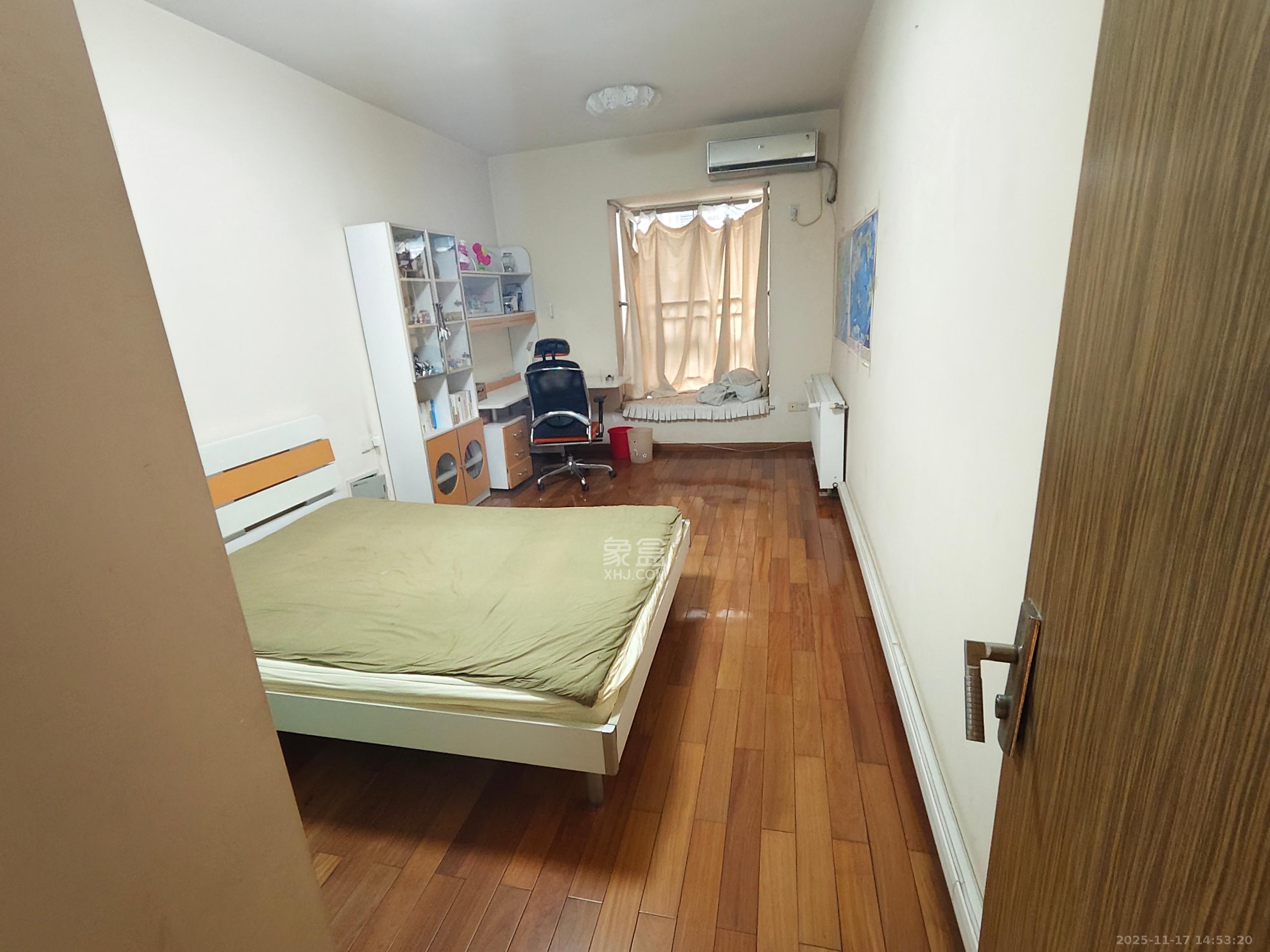 润沁园（润沁公馆）  4室2厅1卫    4000.0元/月室内图