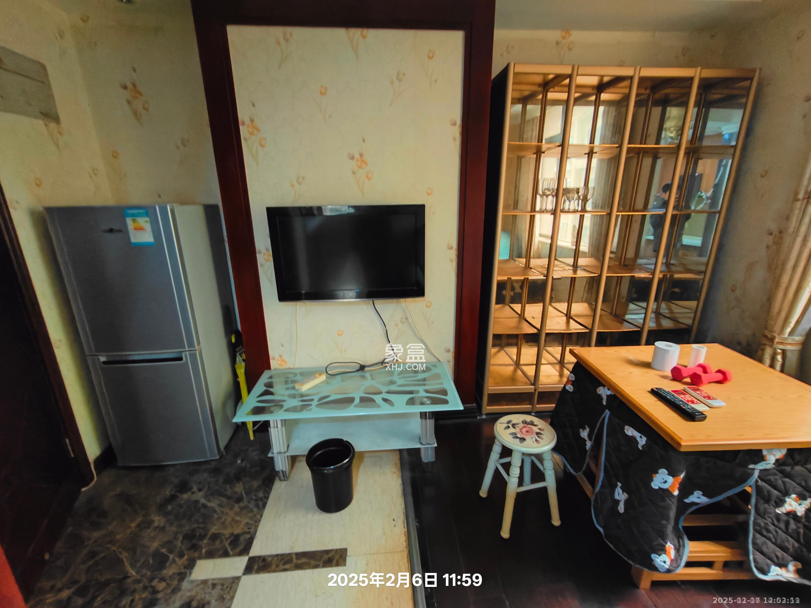 沁园春御院  1室1厅1卫    1600.0元/月室内图