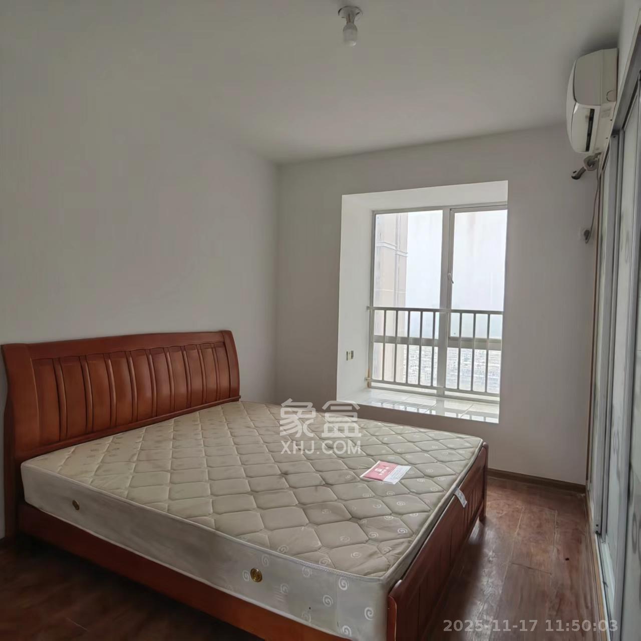 恒广国际景园一二区 3室2厅2卫 2200.0元/月 恒广国际景园一二区 3室2厅2卫 2200.0元/月室内图