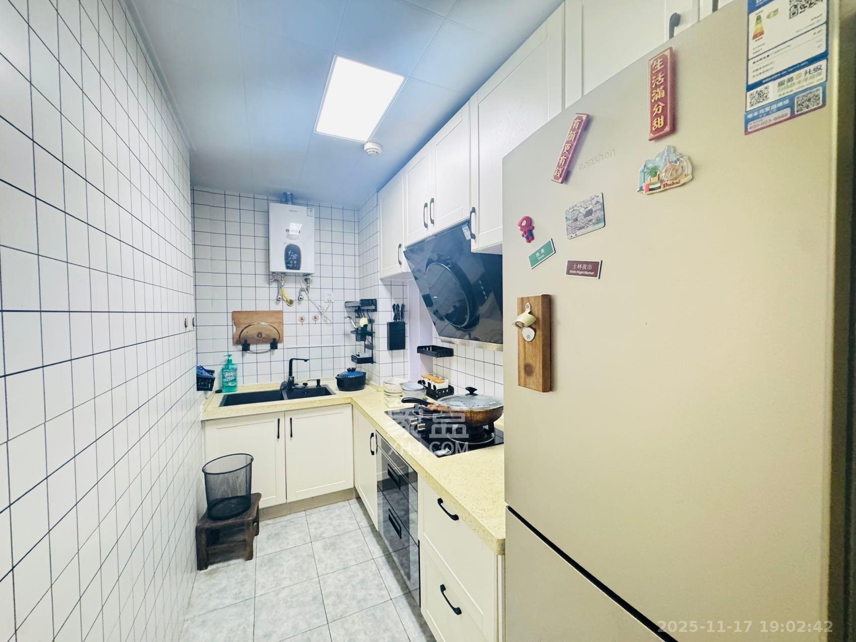 半山公馆（半山国际中心）  1室1厅1卫    2489.0元/月室内图