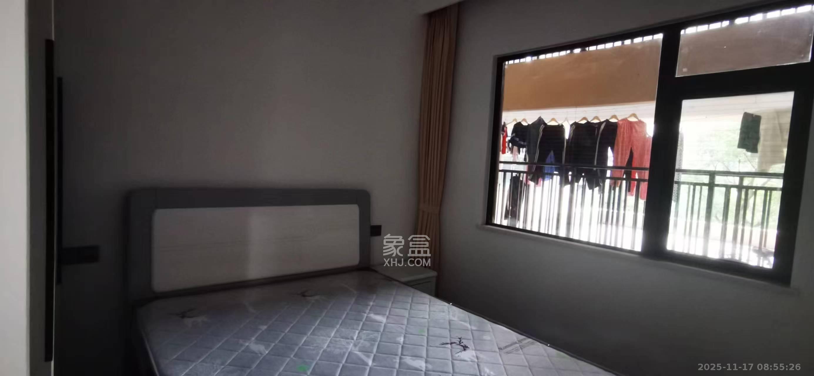 日盛湖湘花苑  3室2厅1卫    2600.0元/月室内图