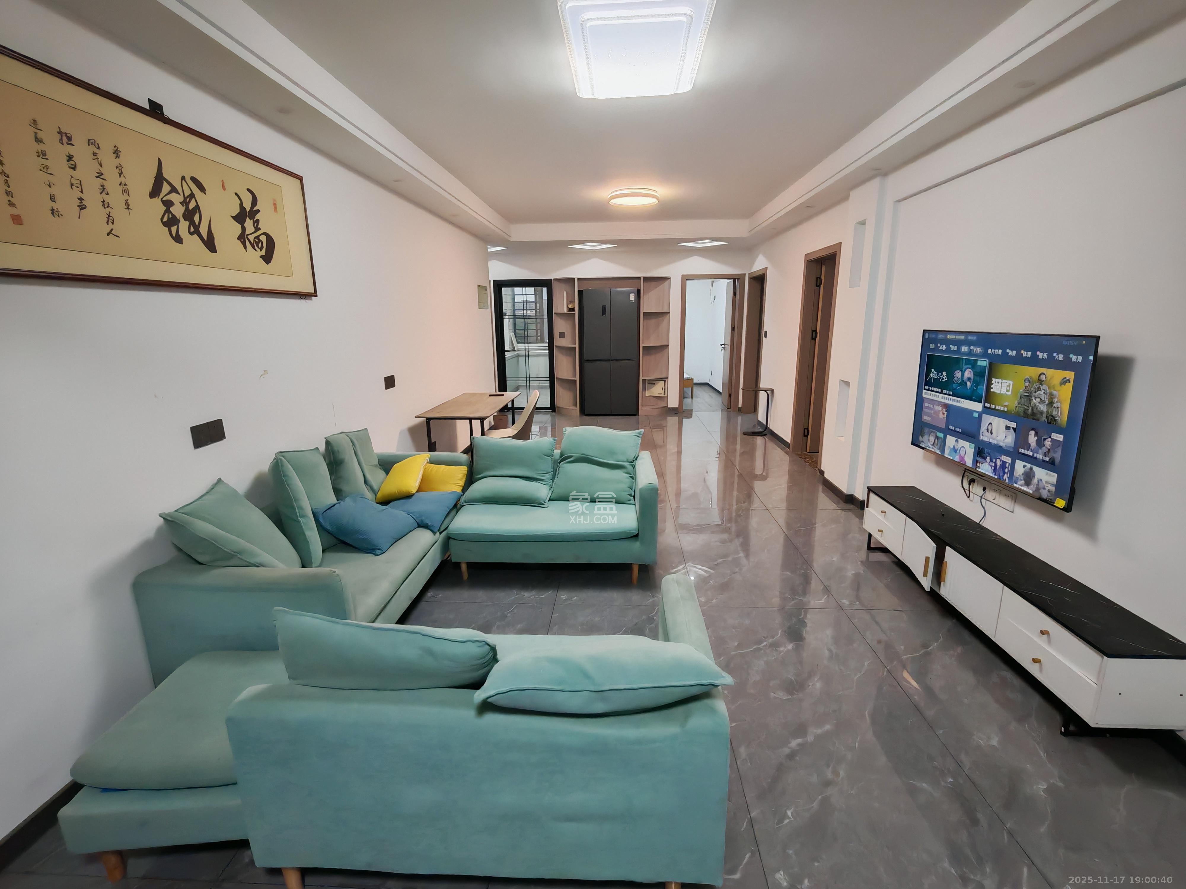 北辰中央公园DF区  3室2厅1卫    2600.0元/月